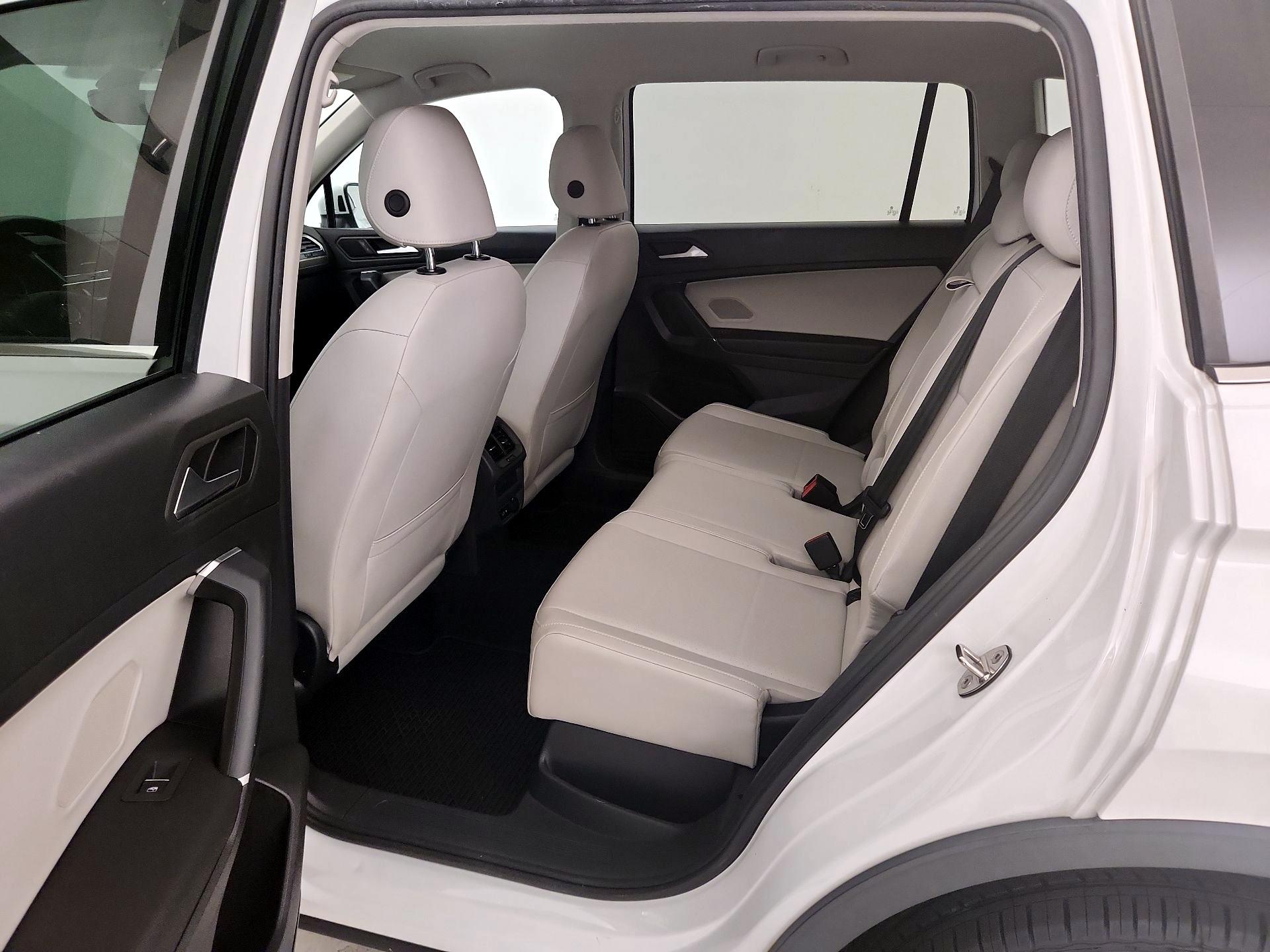Thumbnail: 2020 Volkswagen Tiguan - 19