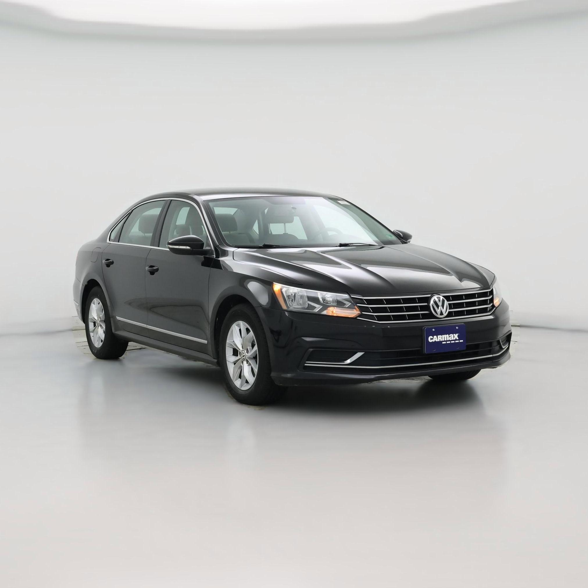 Thumbnail: 2016 Volkswagen Passat - 1