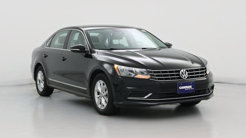 2016 Volkswagen Passat S Hero Image