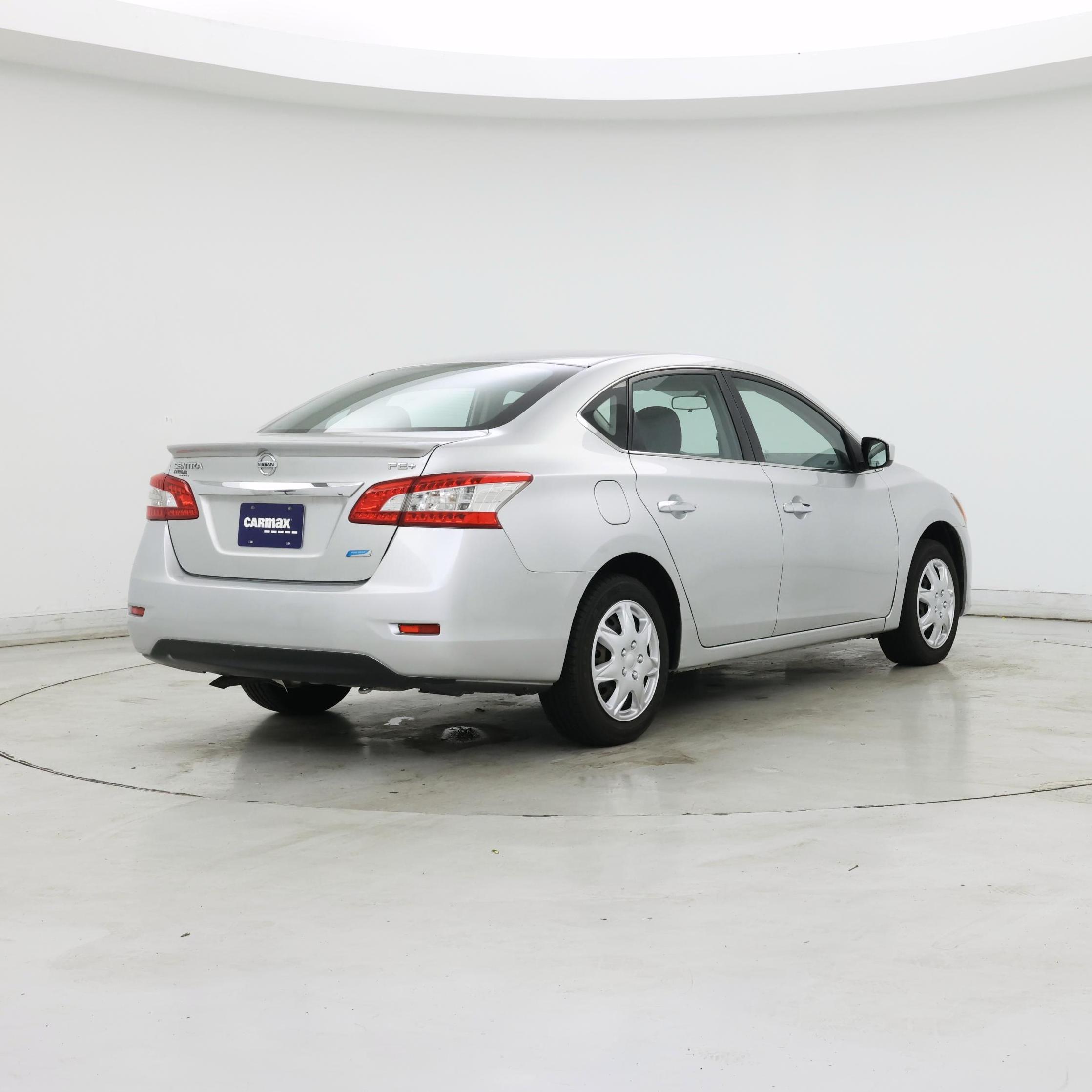 Thumbnail: 2015 Nissan Sentra - 8