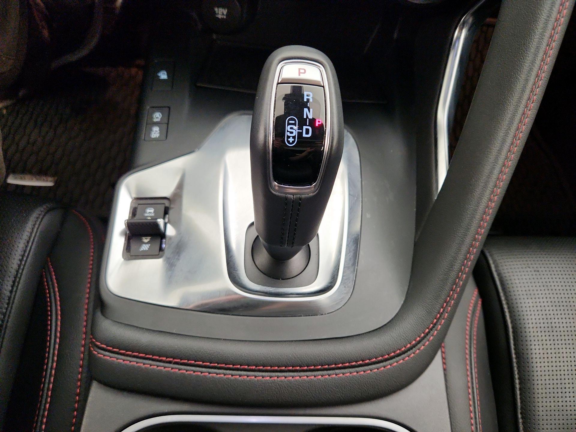 Thumbnail: 2020 Jaguar E-Pace - 18