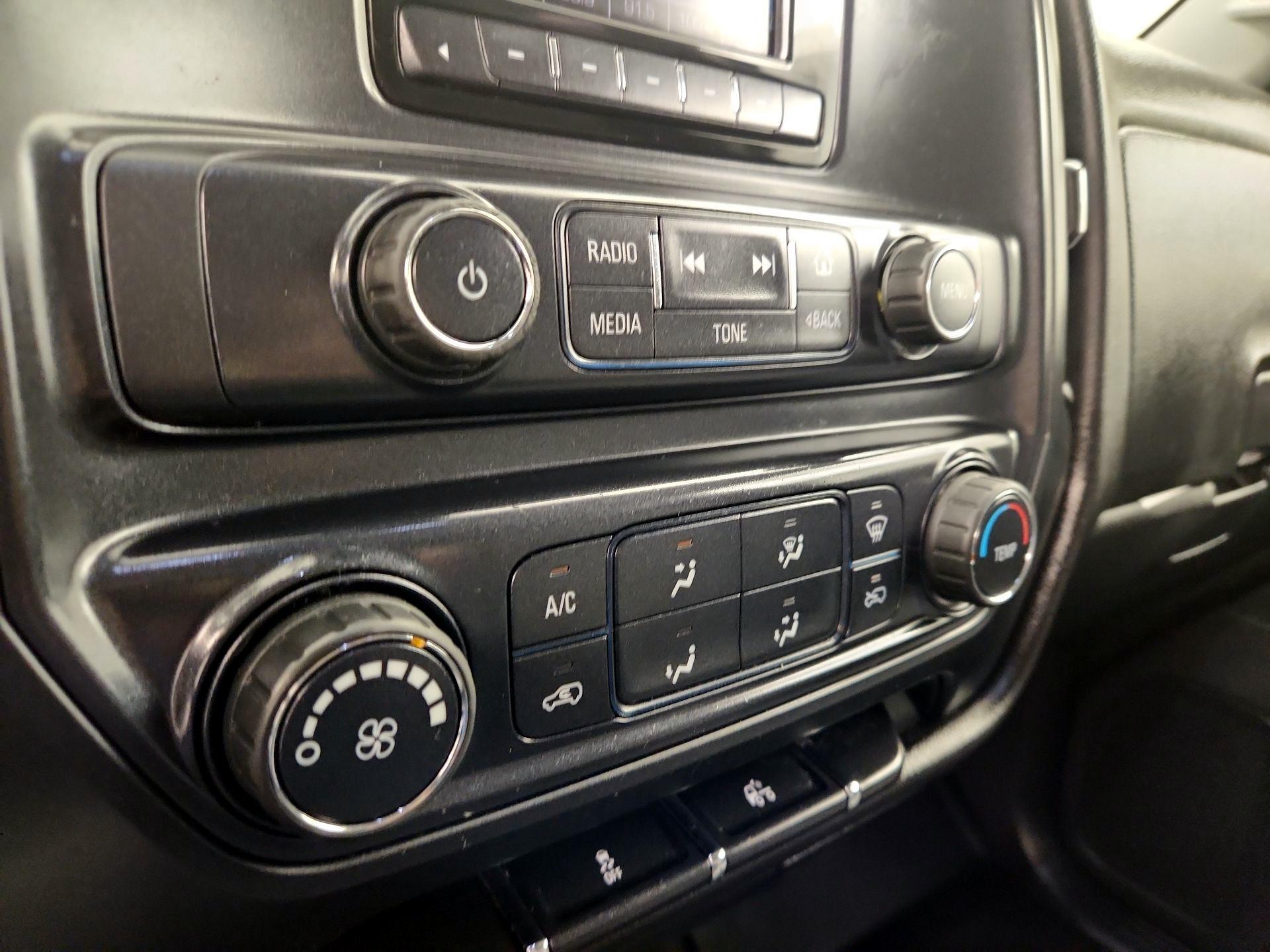 Thumbnail: 2014 Chevrolet Silverado 1500 - 15