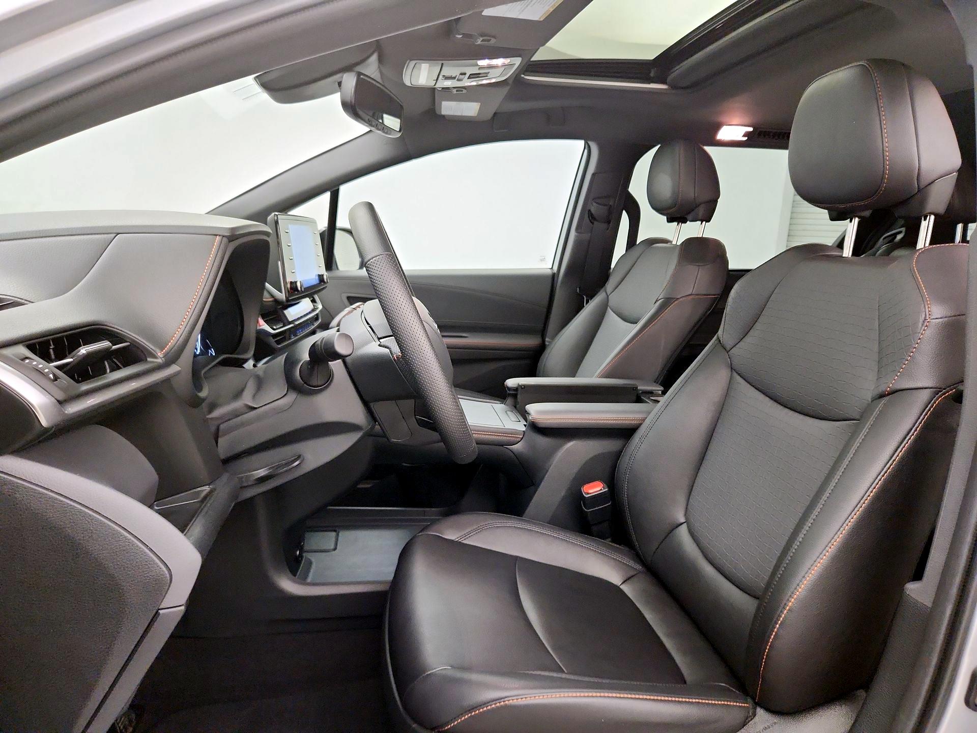 Thumbnail: 2023 Toyota Sienna - 11