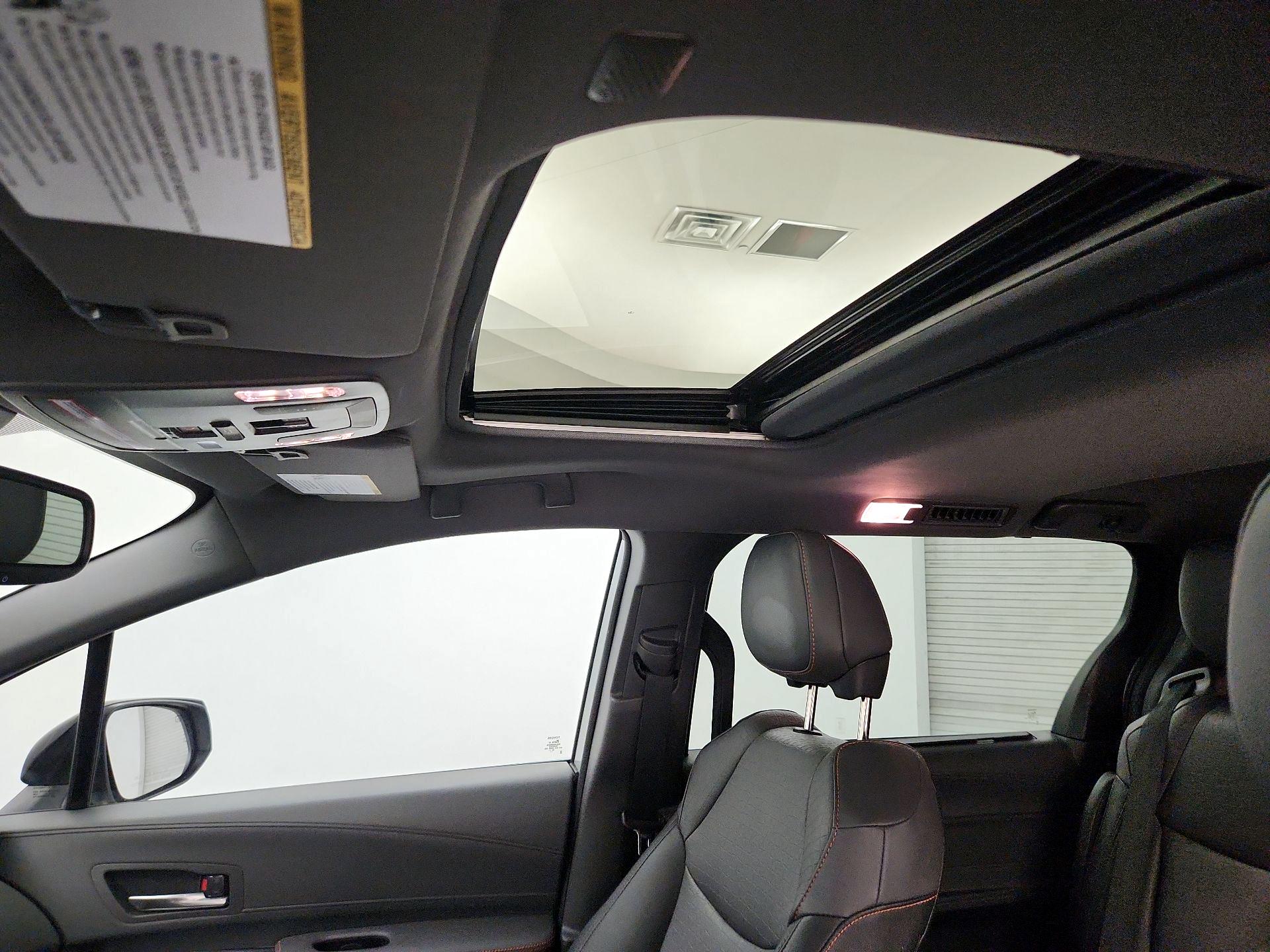 Thumbnail: 2023 Toyota Sienna - 20