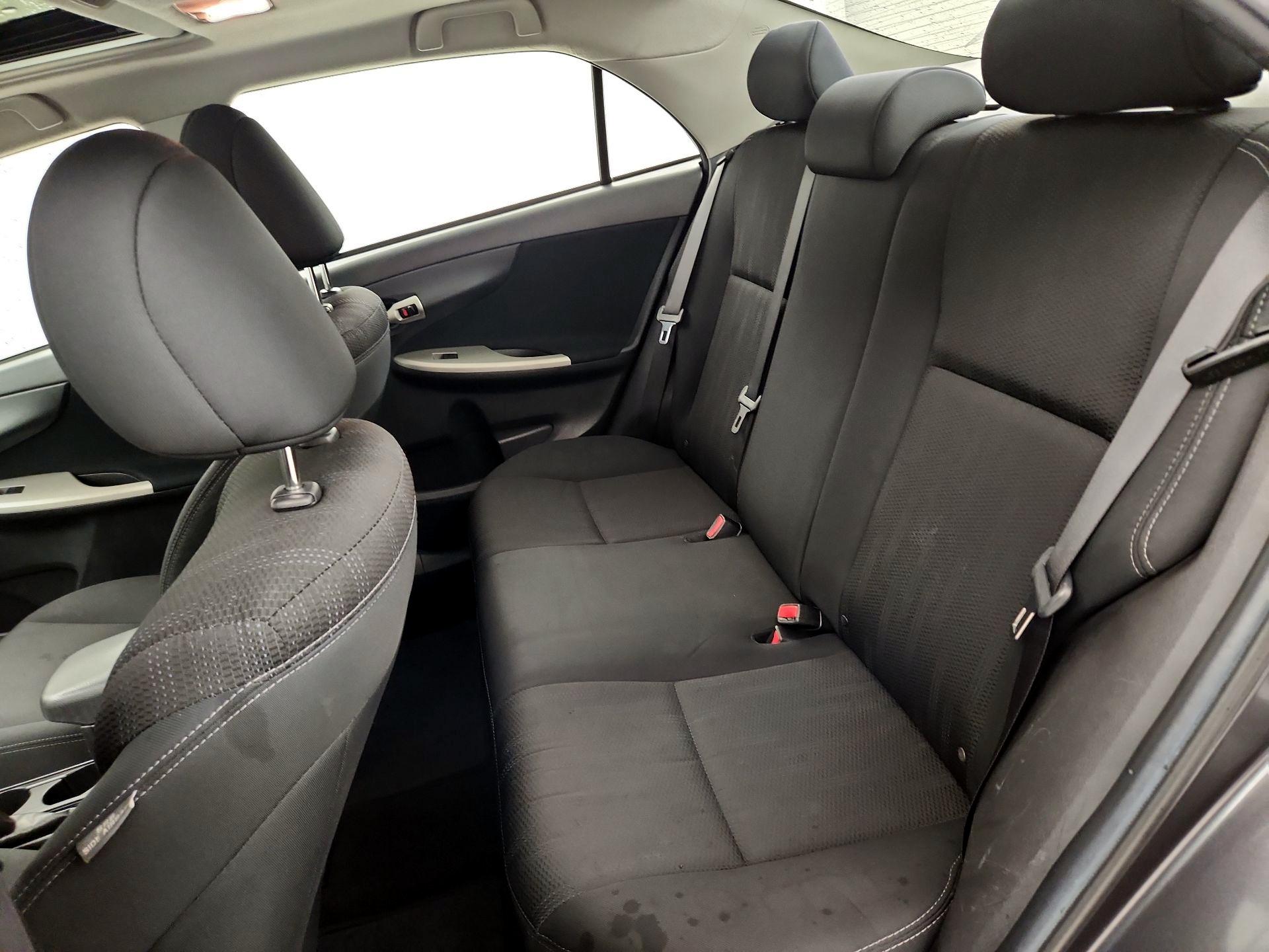 Thumbnail: 2013 Toyota Corolla - 19