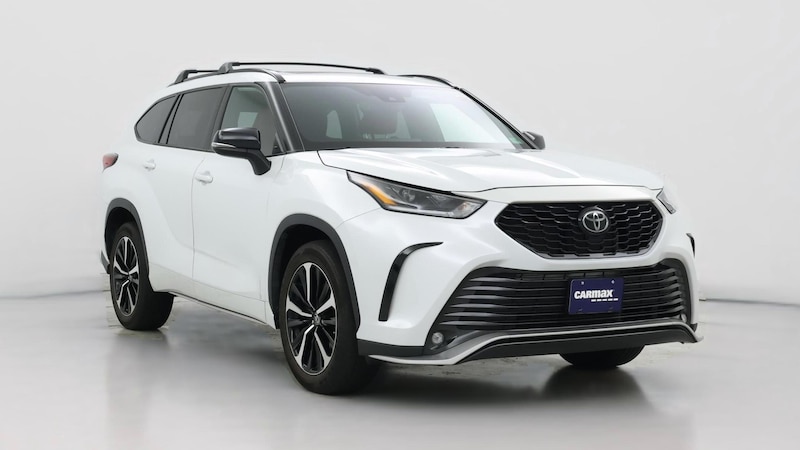 2022 Toyota Highlander XSE Hero Image