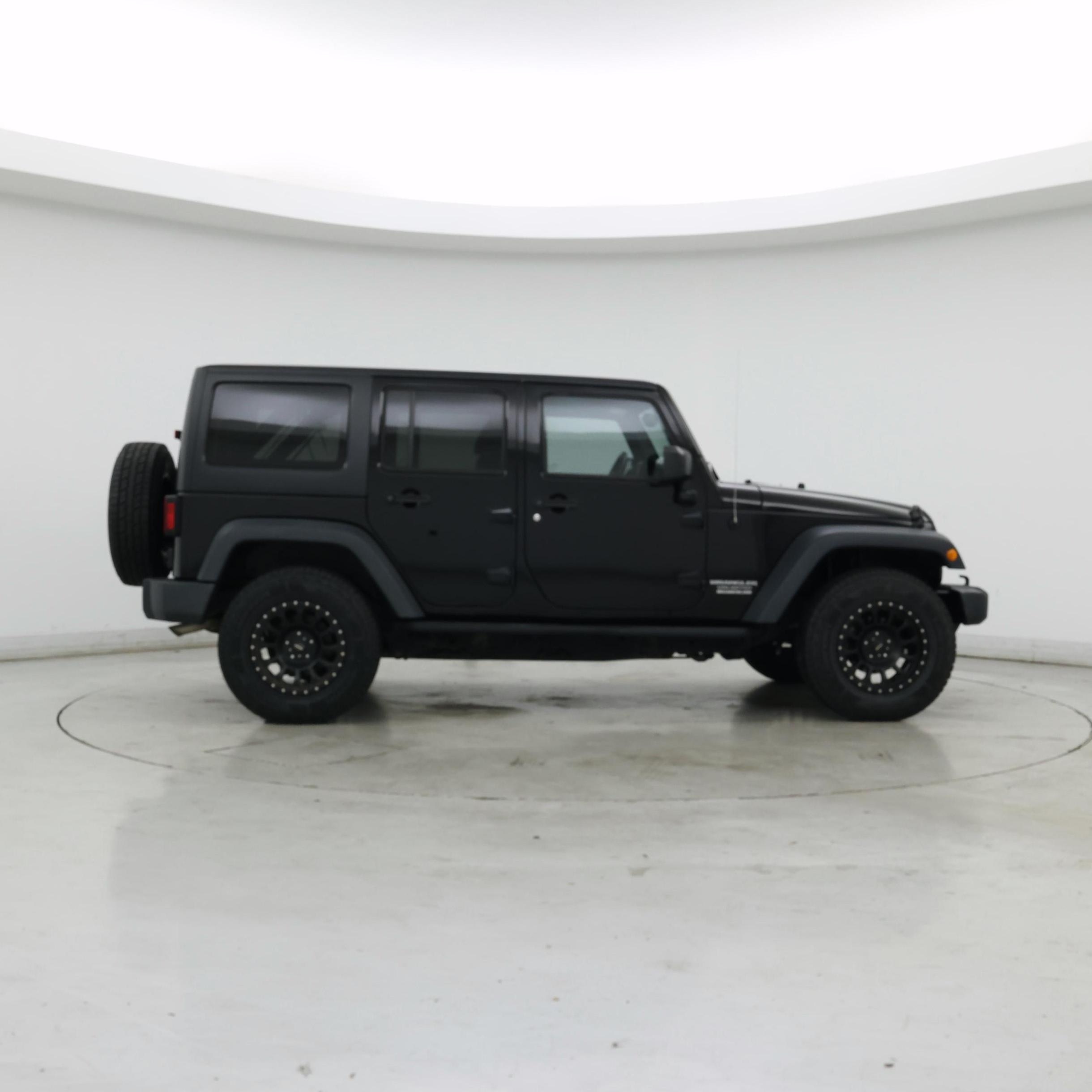 Thumbnail: 2015 Jeep Wrangler - 7