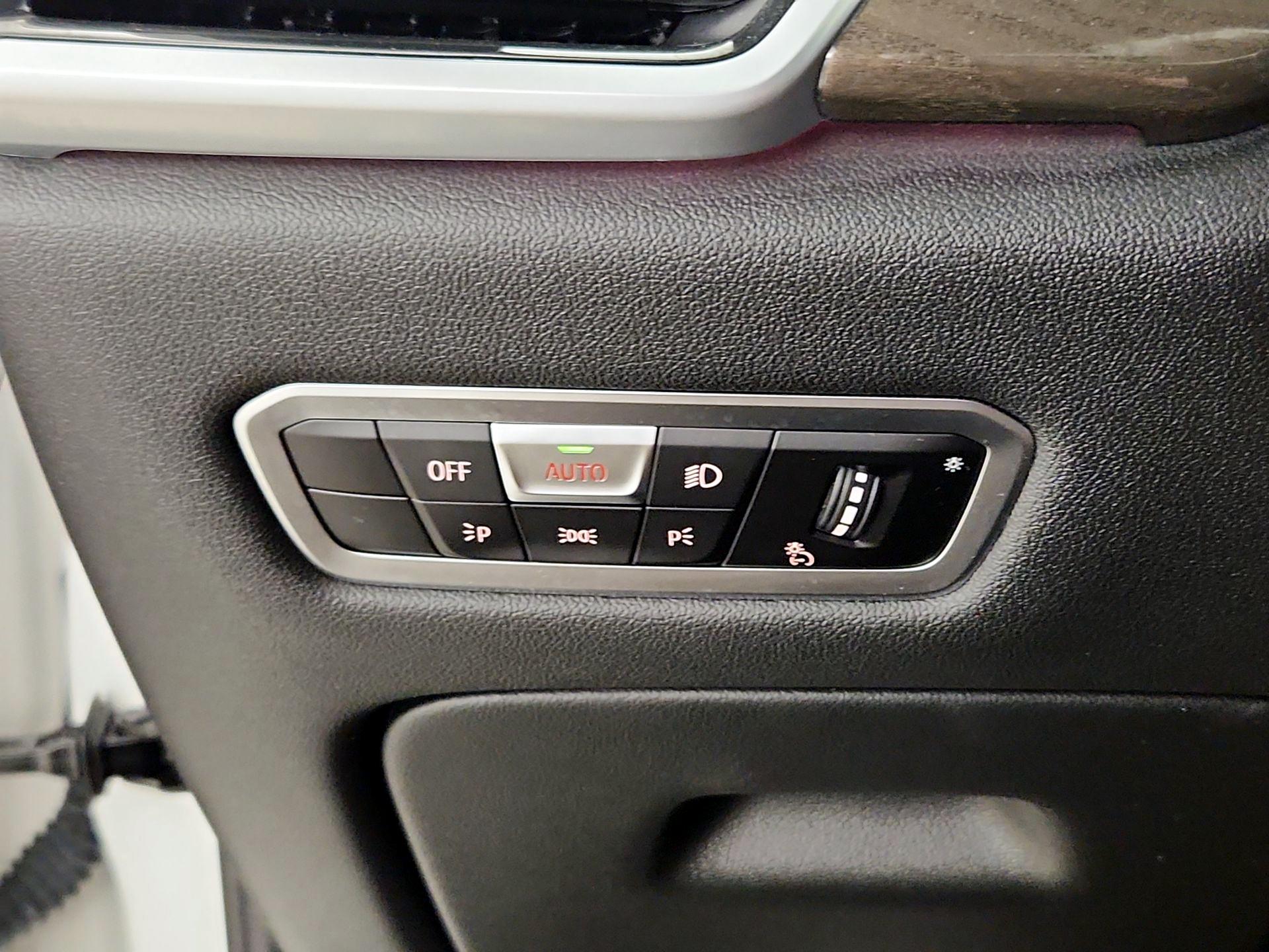 Thumbnail: 2022 BMW X5 - 13