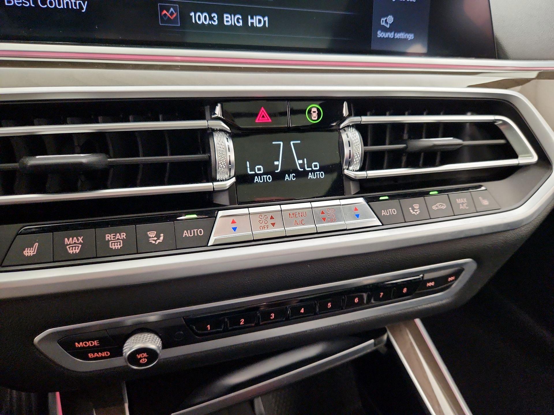 Thumbnail: 2022 BMW X5 - 17