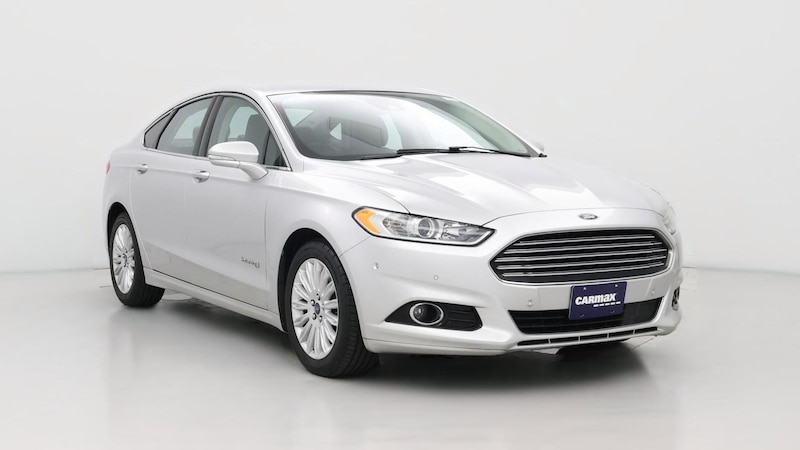 2016 Ford Fusion SE Hero Image