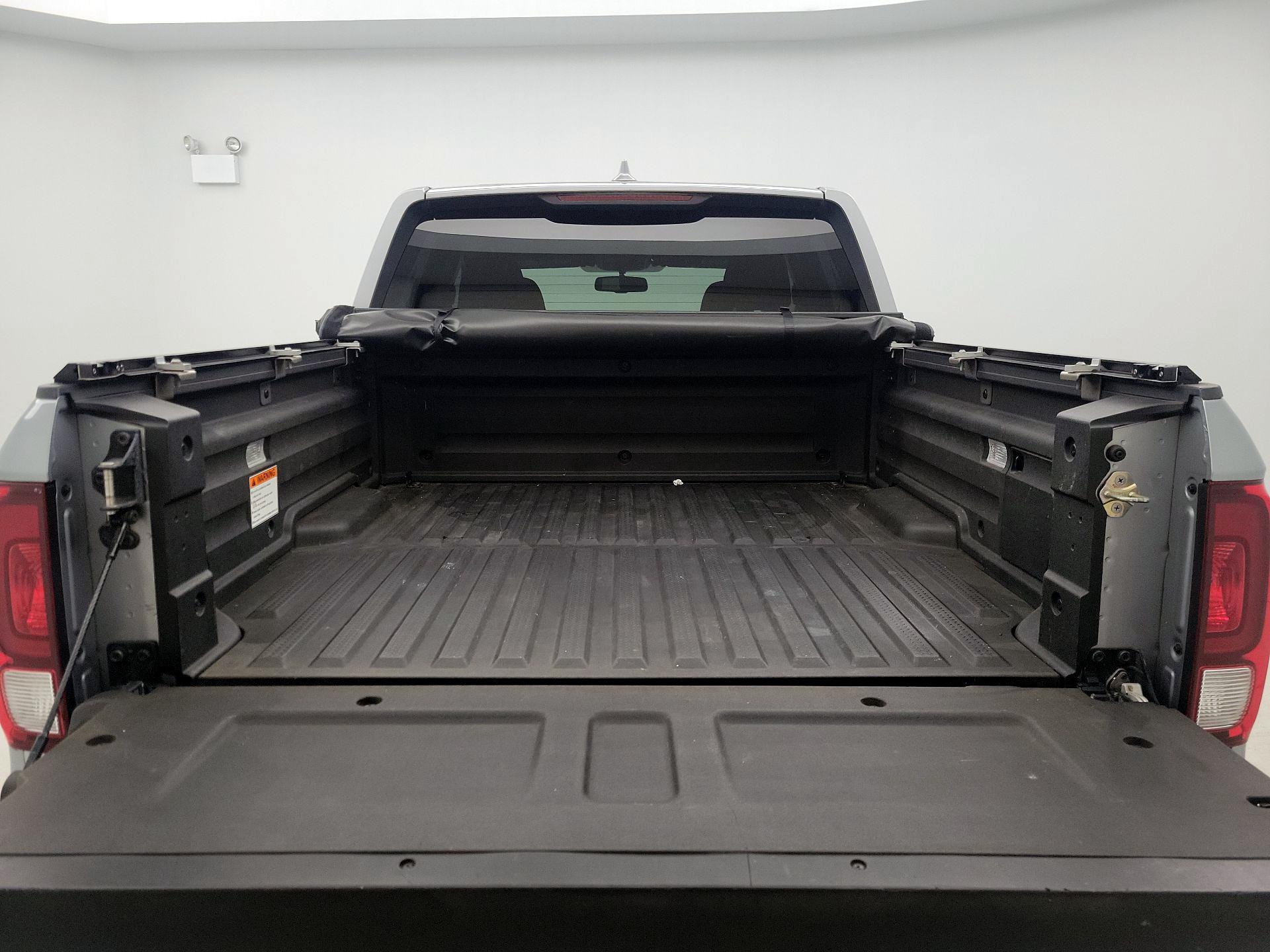 Thumbnail: 2019 Honda Ridgeline - 20