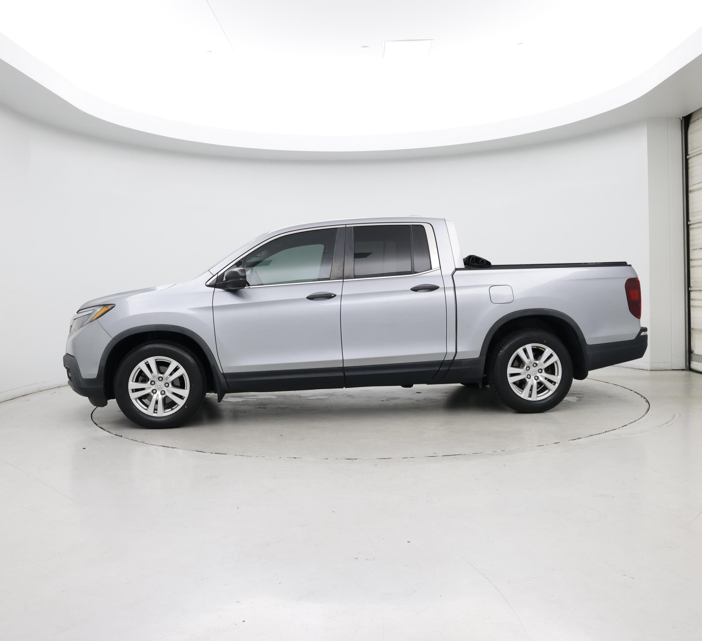 Thumbnail: 2019 Honda Ridgeline - 3