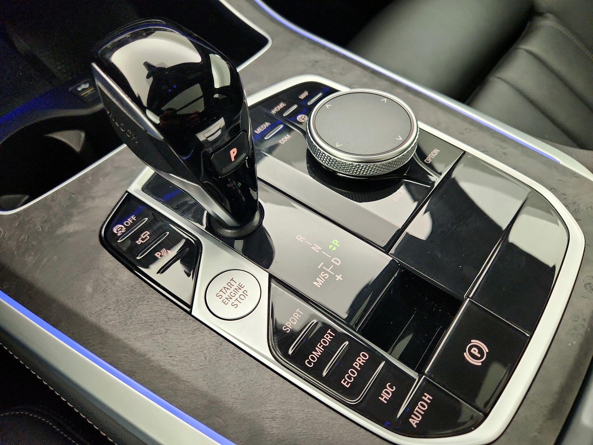Thumbnail: 2022 BMW X5 - 18