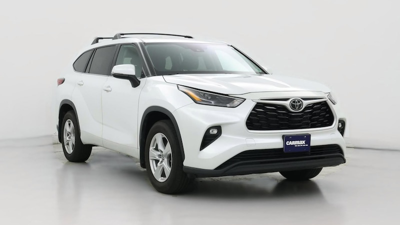 2023 Toyota Highlander LE Hero Image