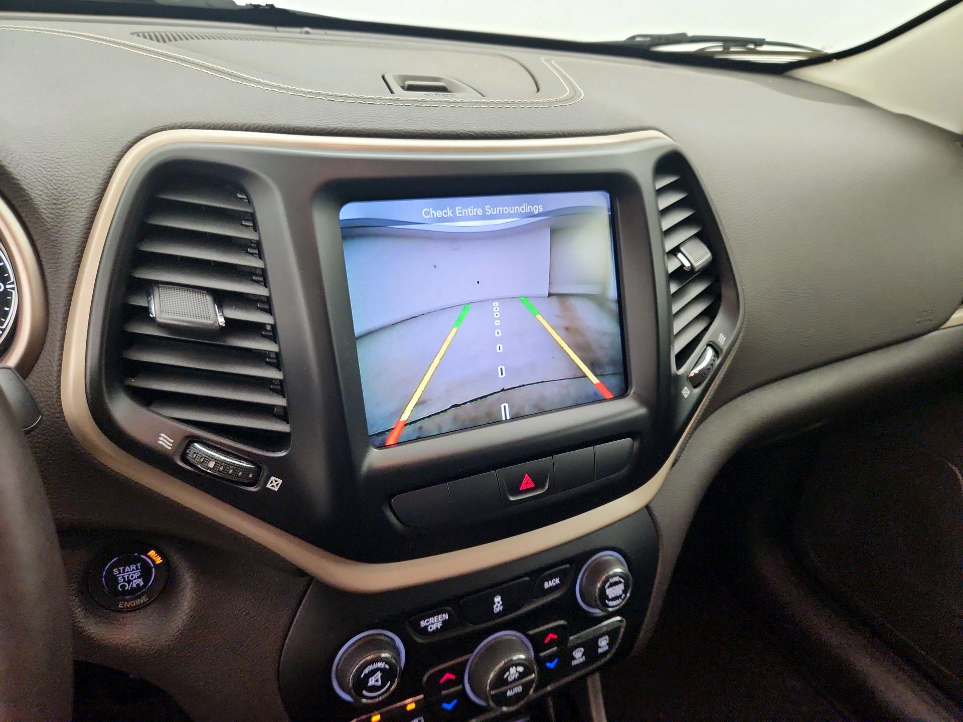 Thumbnail: 2014 Jeep Cherokee - 15