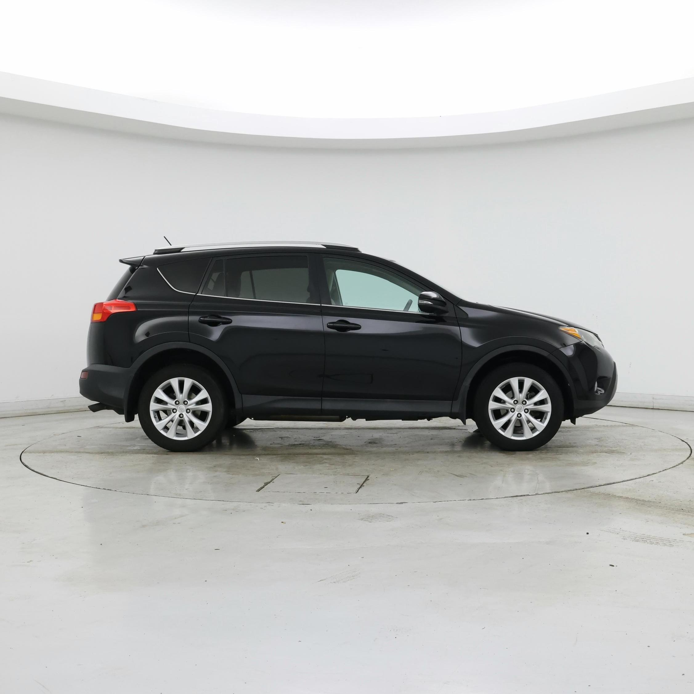 Thumbnail: 2014 Toyota RAV4 - 7
