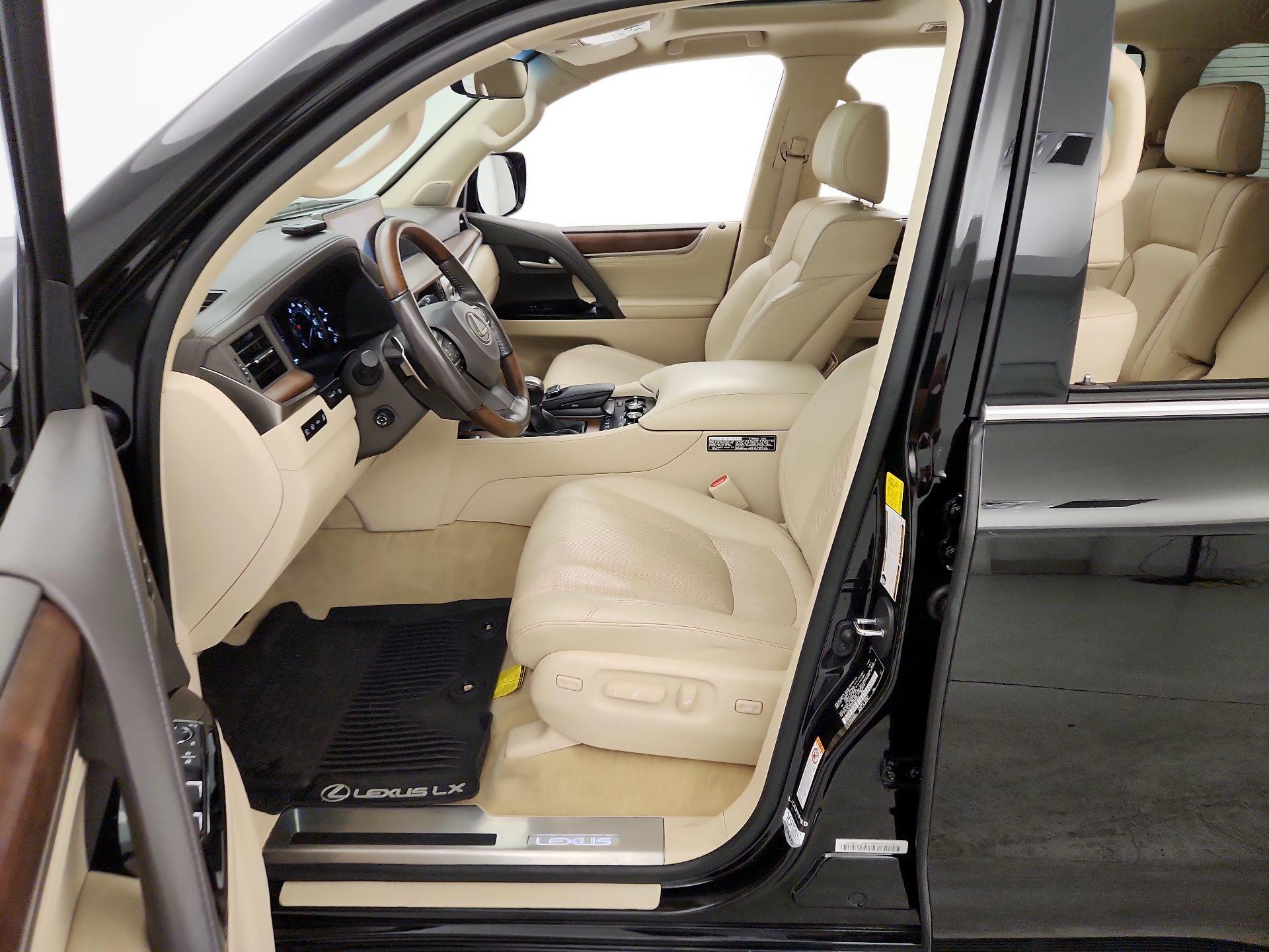 Thumbnail: 2019 Lexus LX - 11