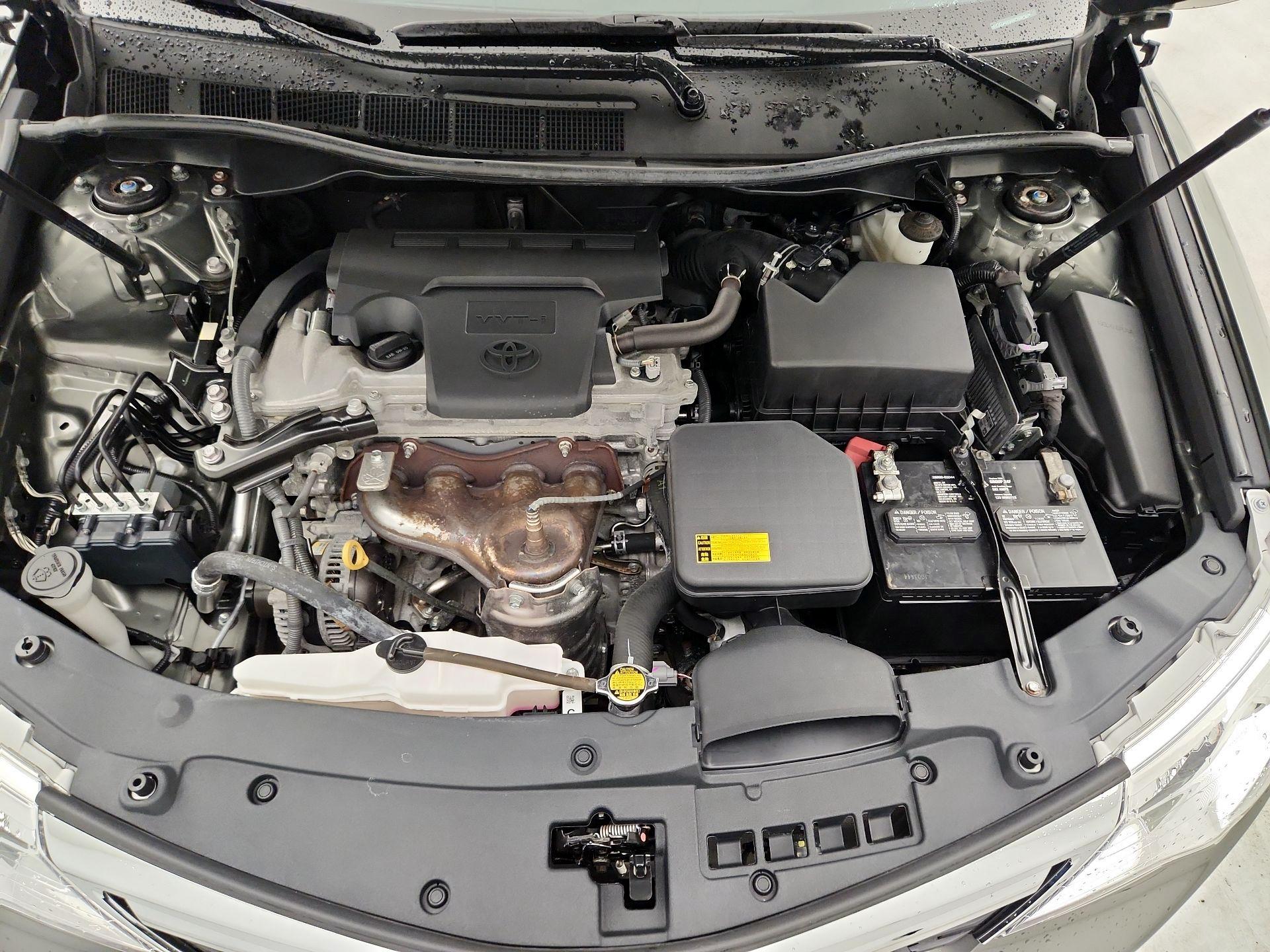 Thumbnail: 2013 Toyota Camry - 20