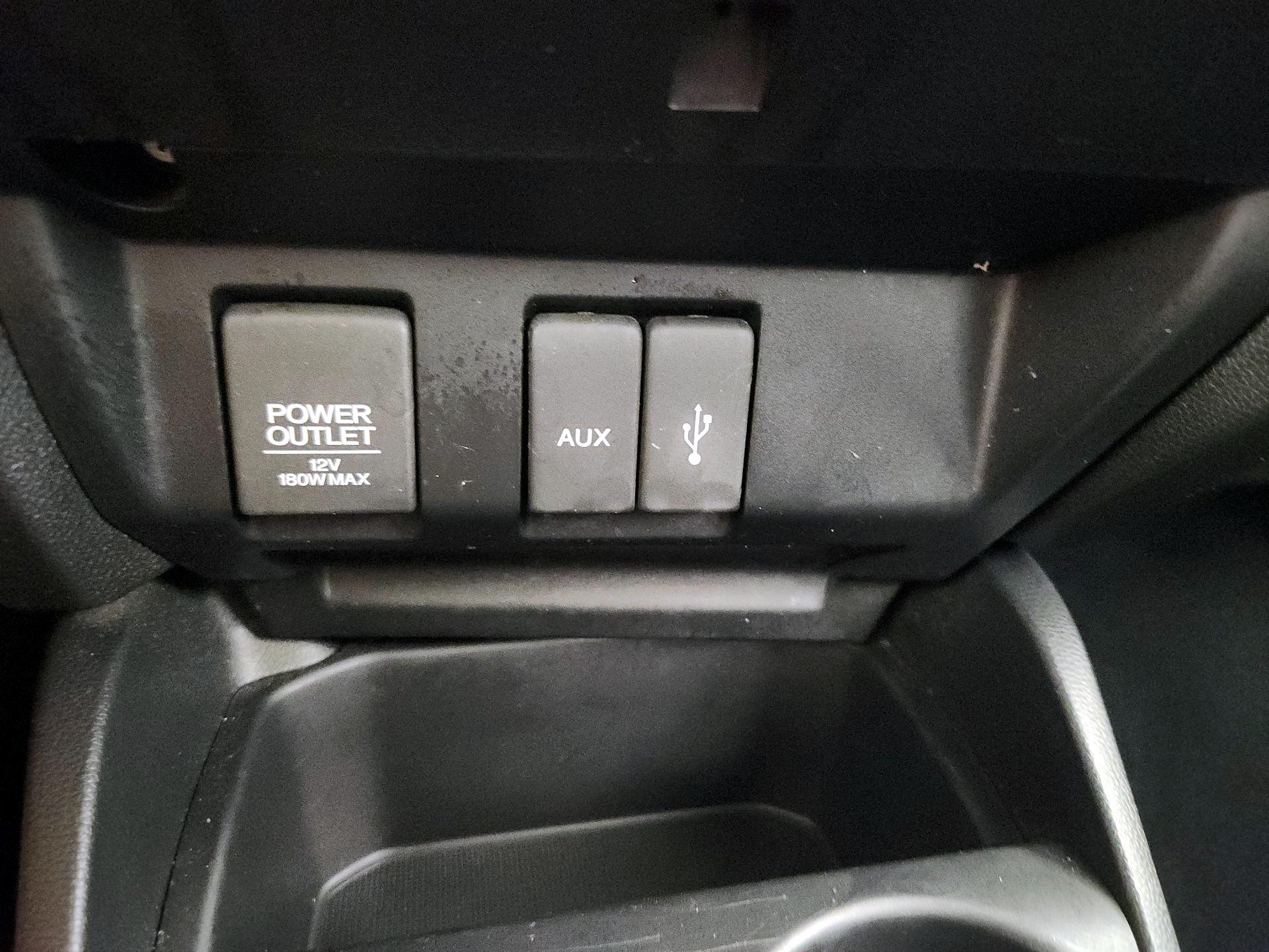 Thumbnail: 2015 Honda Fit - 18