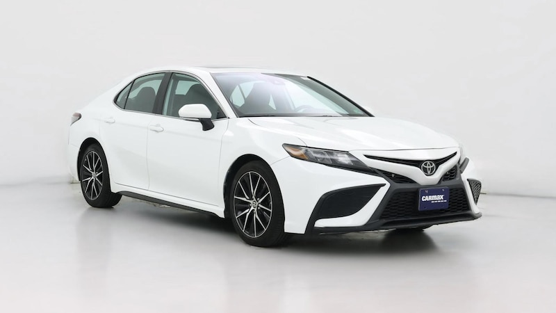 2021 Toyota Camry SE Hero Image