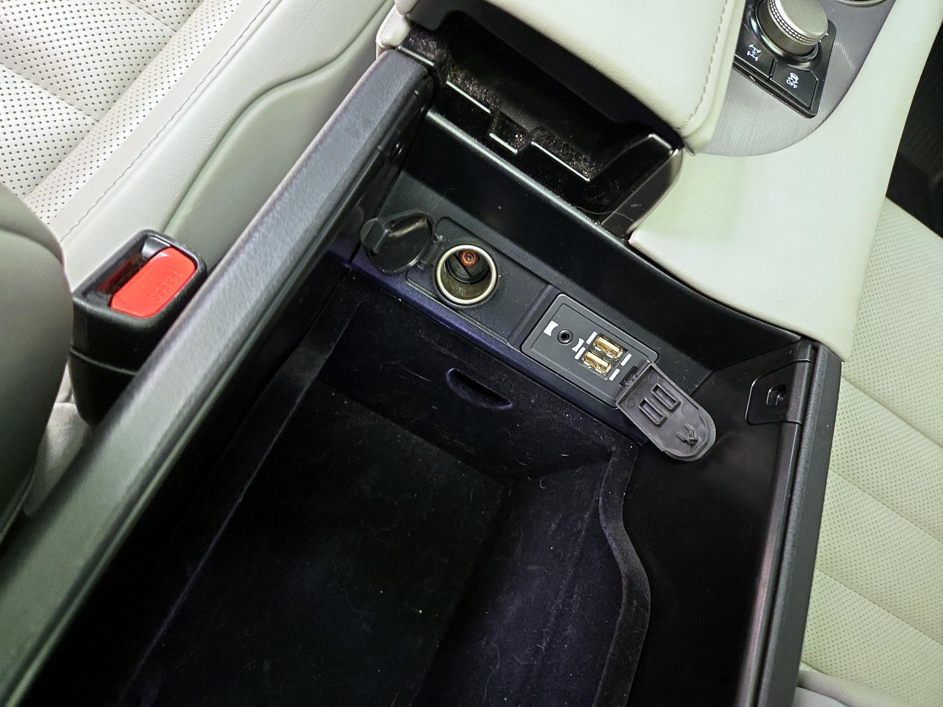 Thumbnail: 2019 Lexus RX - 19
