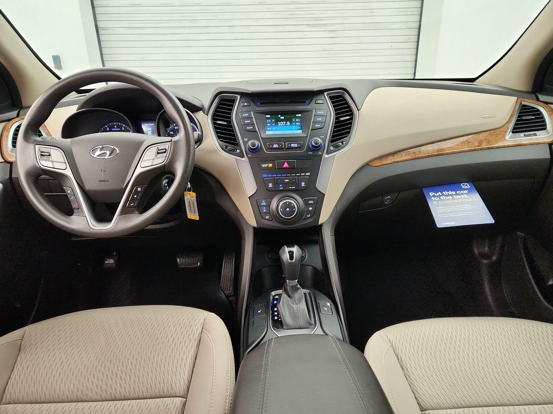 Thumbnail: 2016 Hyundai Santa Fe - 9