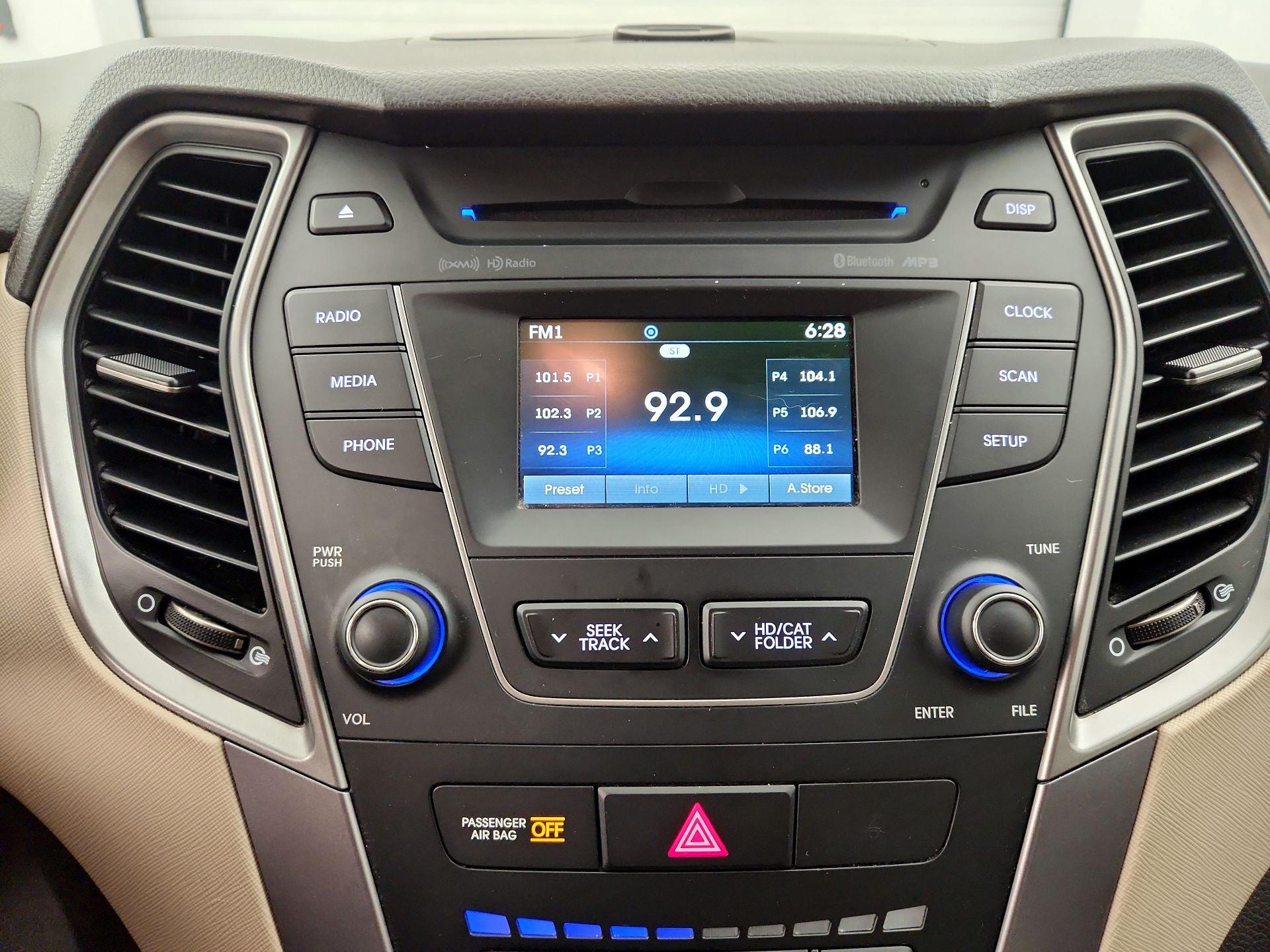 Thumbnail: 2016 Hyundai Santa Fe - 15