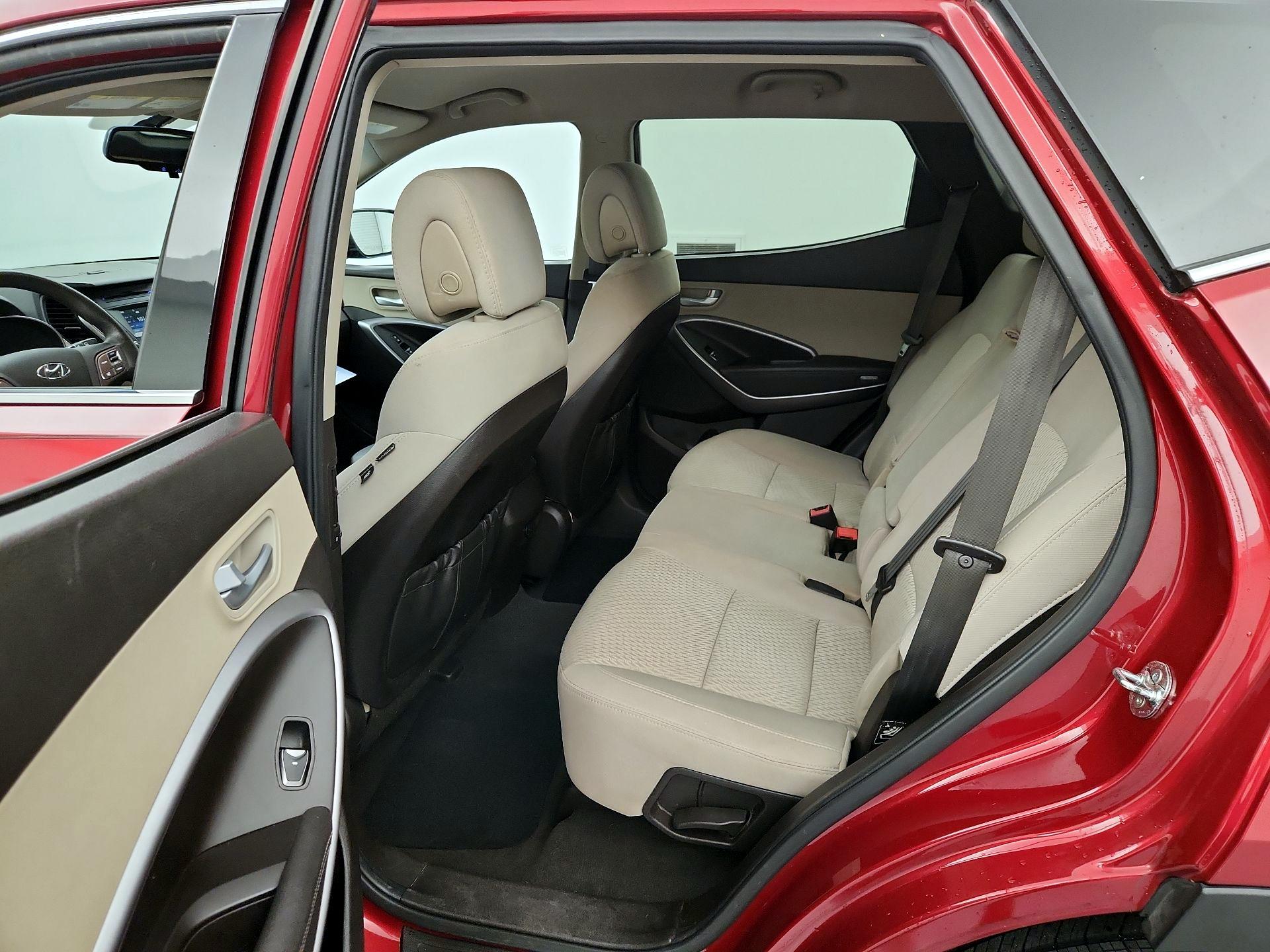 Thumbnail: 2016 Hyundai Santa Fe - 19