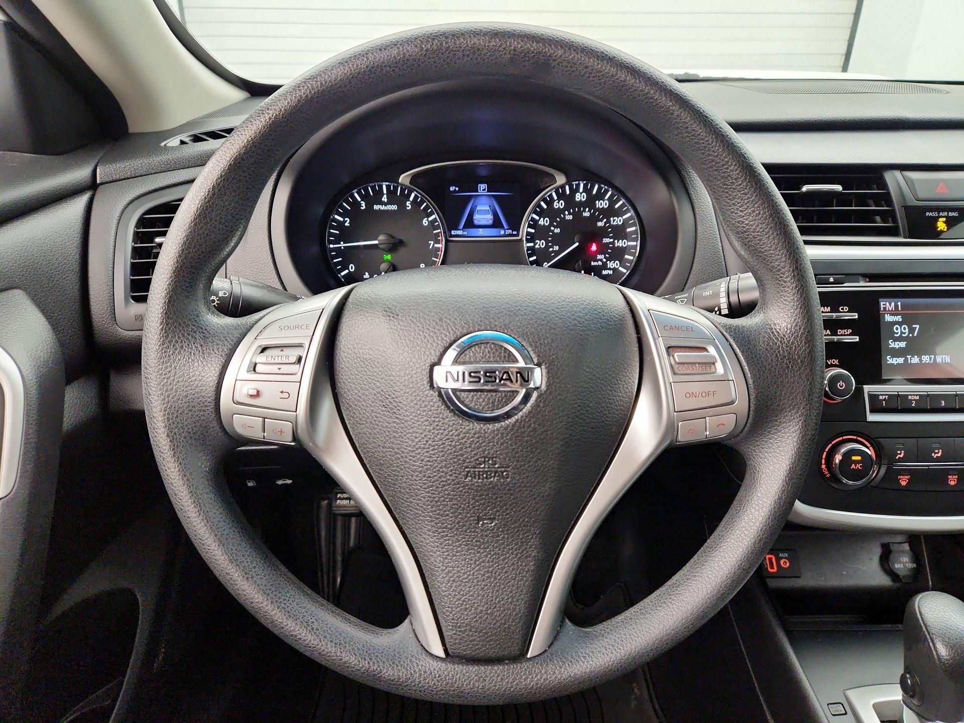 Thumbnail: 2018 Nissan Altima - 10