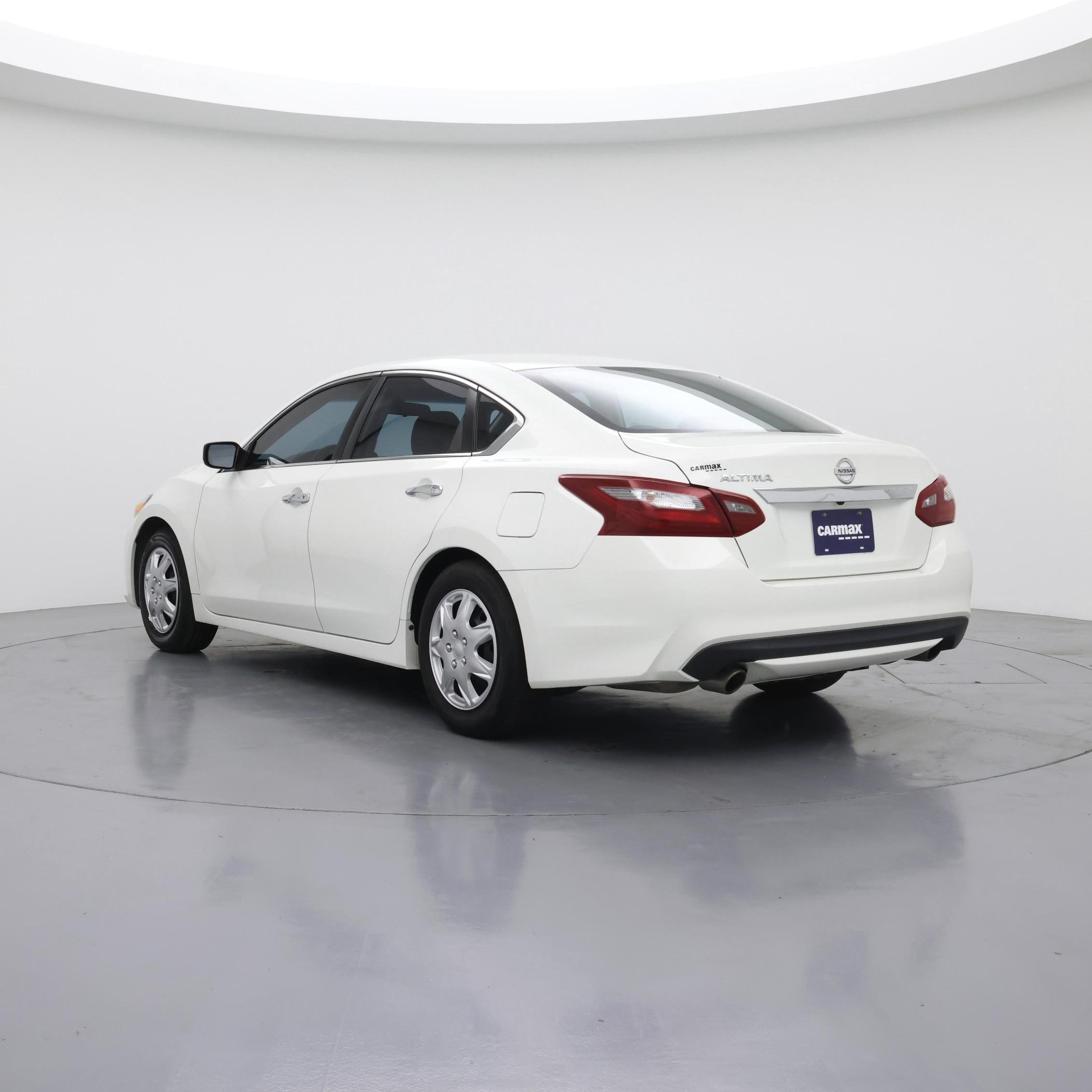 Thumbnail: 2018 Nissan Altima - 2