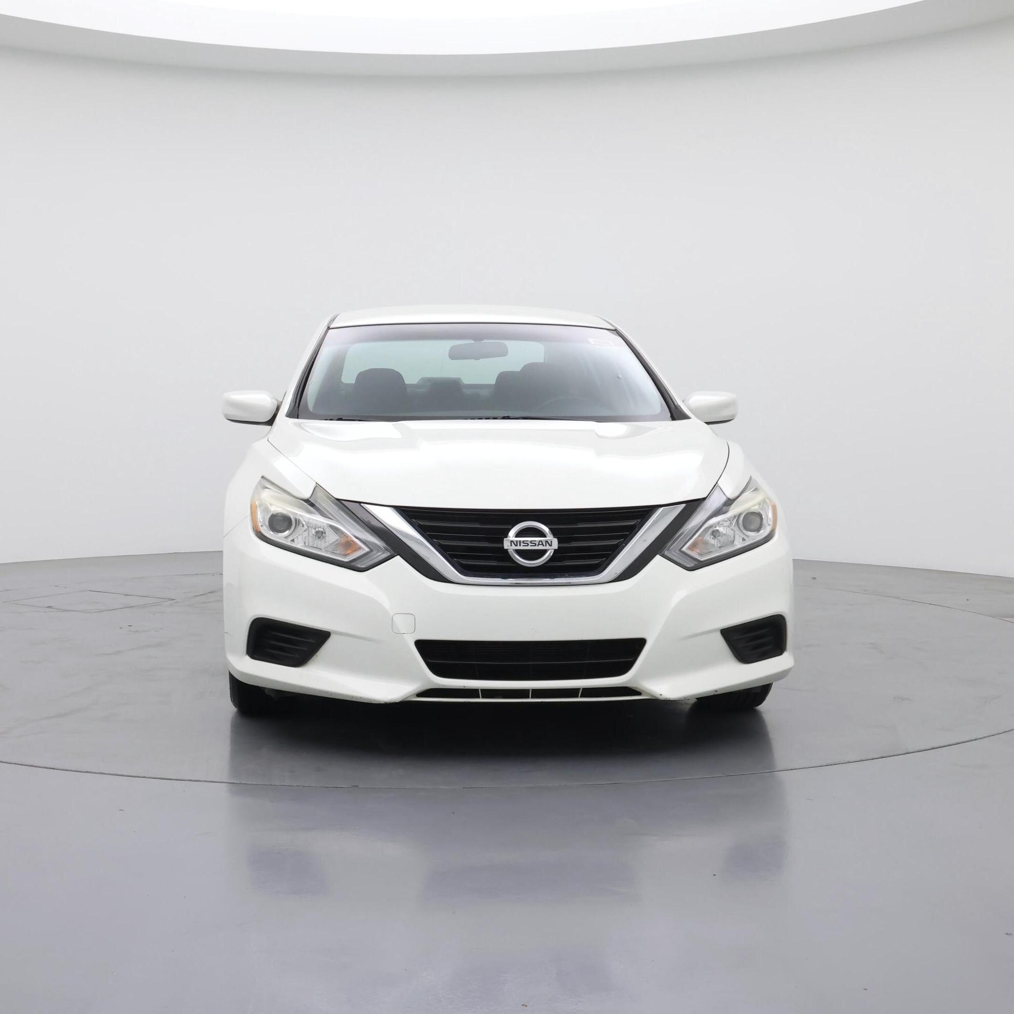 Thumbnail: 2018 Nissan Altima - 5