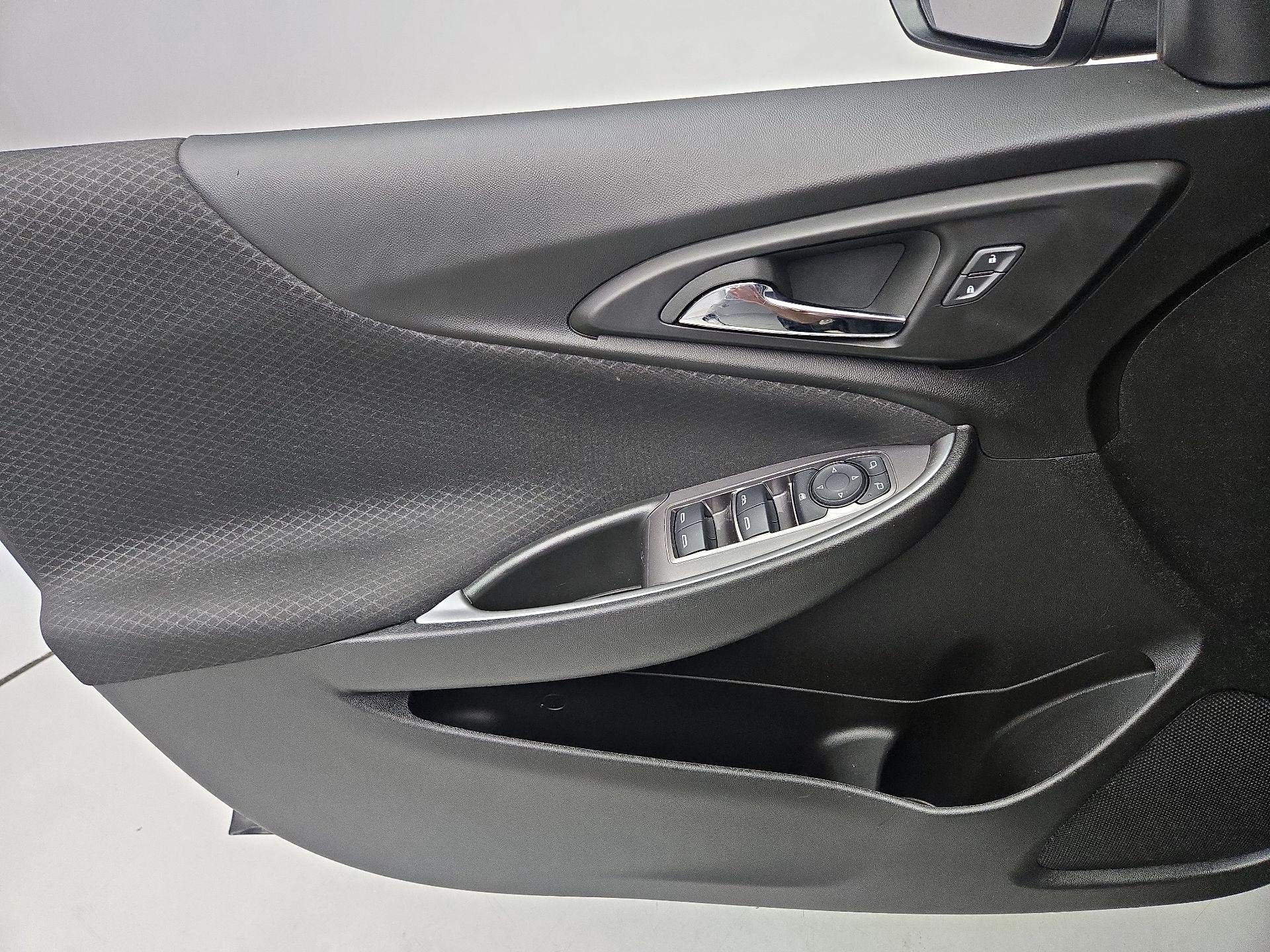 Thumbnail: 2024 Chevrolet Malibu - 12