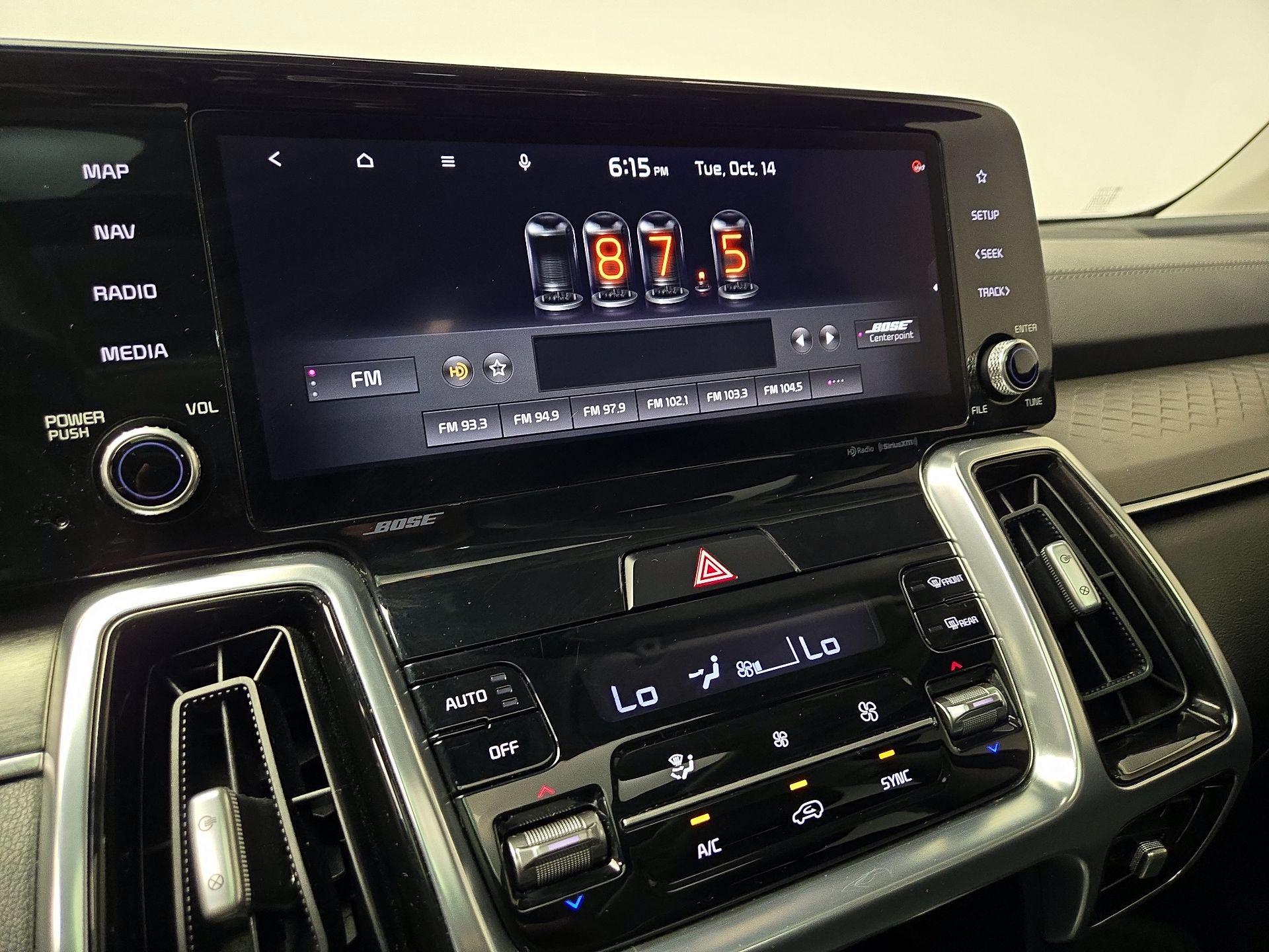 Thumbnail: 2021 Kia Sorento - 16