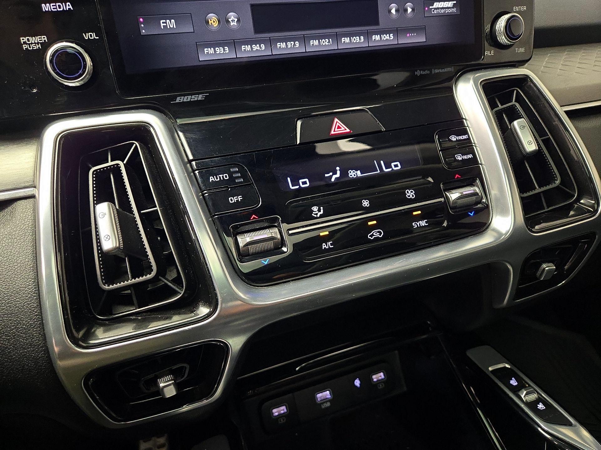 Thumbnail: 2021 Kia Sorento - 17