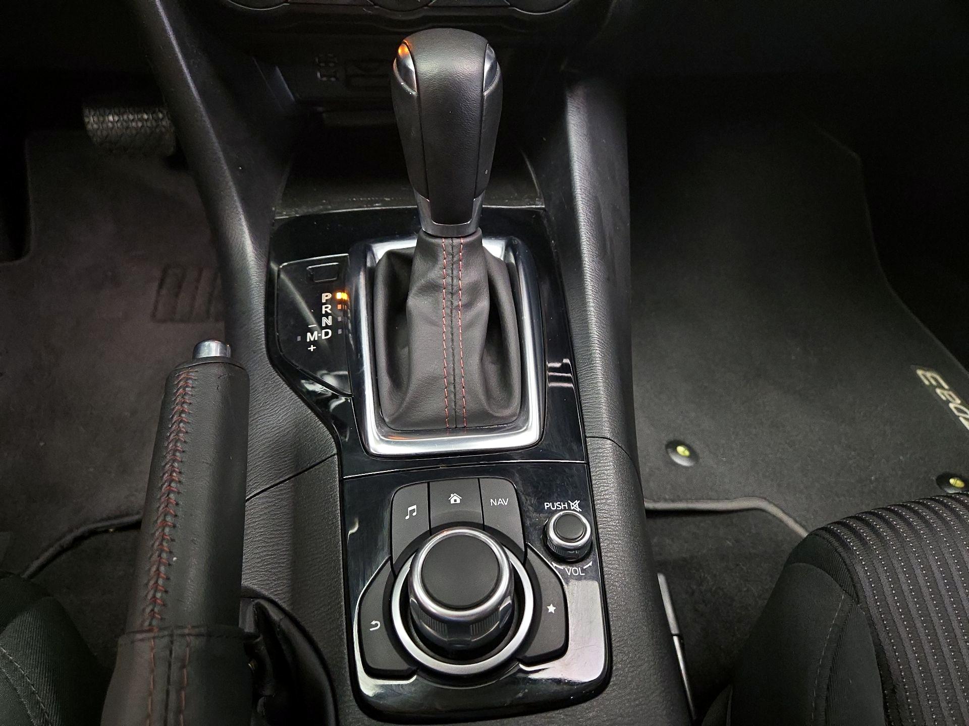 Thumbnail: 2016 Mazda Mazda3 - 18