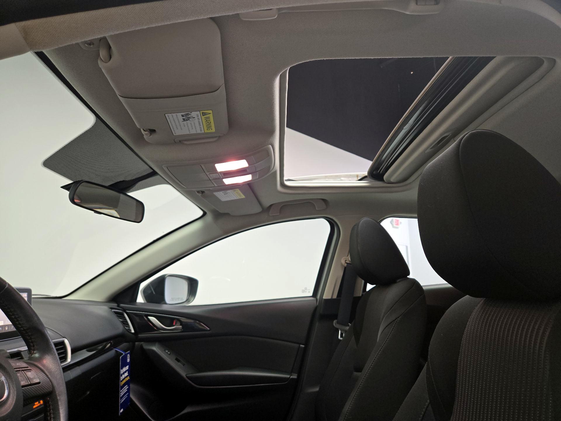 Thumbnail: 2016 Mazda Mazda3 - 20