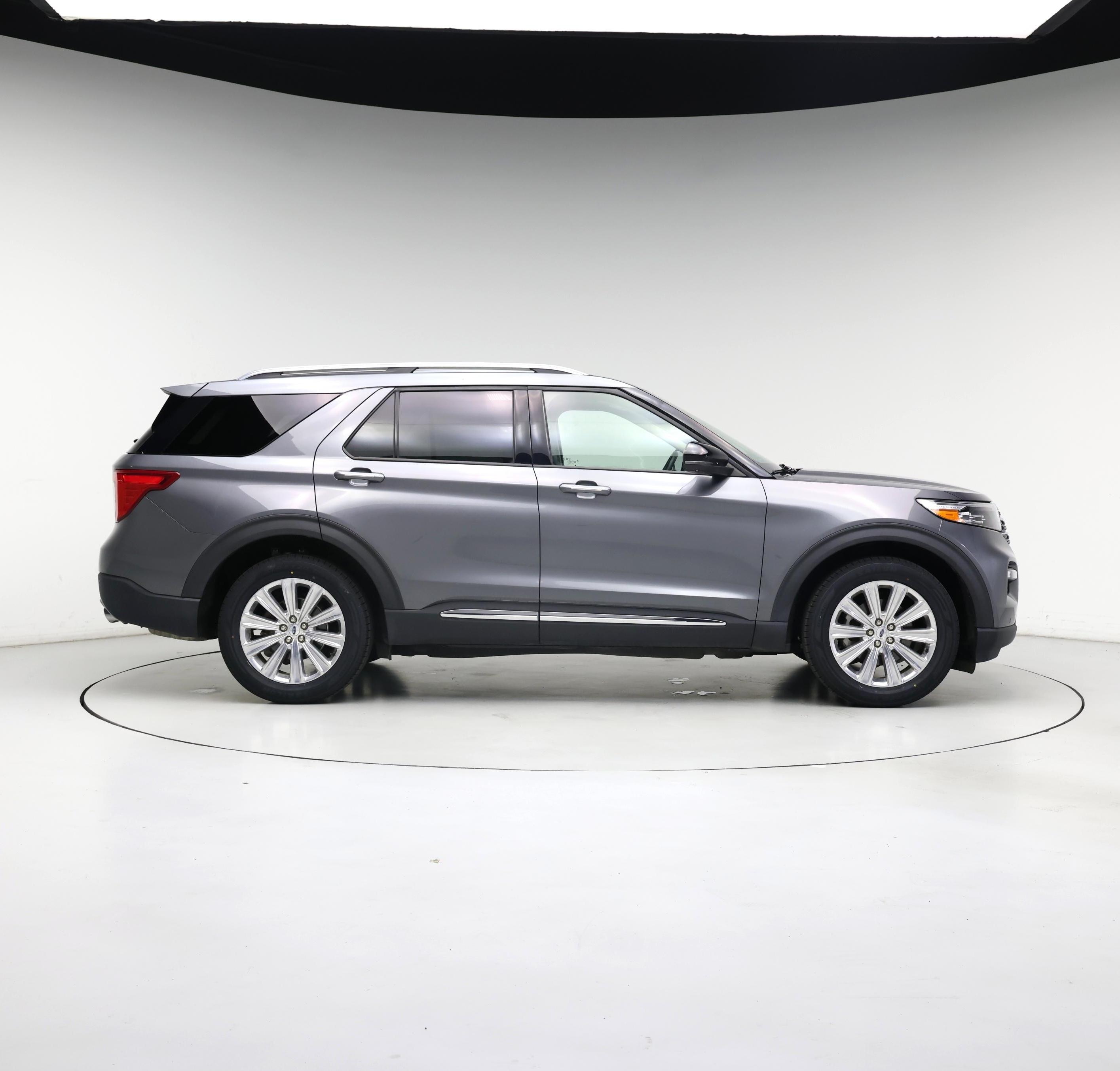 Thumbnail: 2021 Ford Explorer - 7