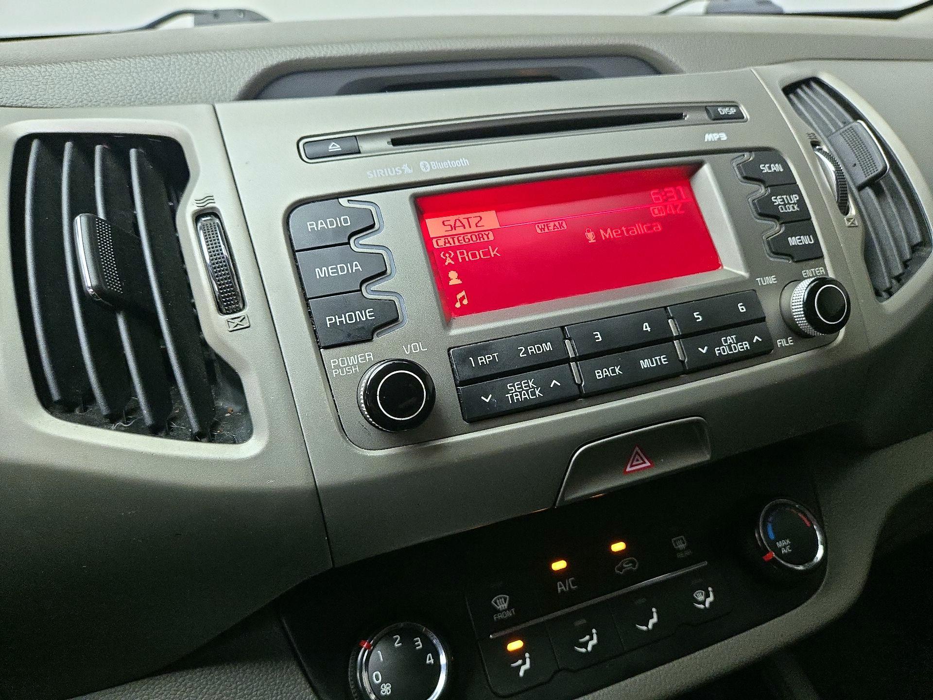 Thumbnail: 2015 Kia Sportage - 14
