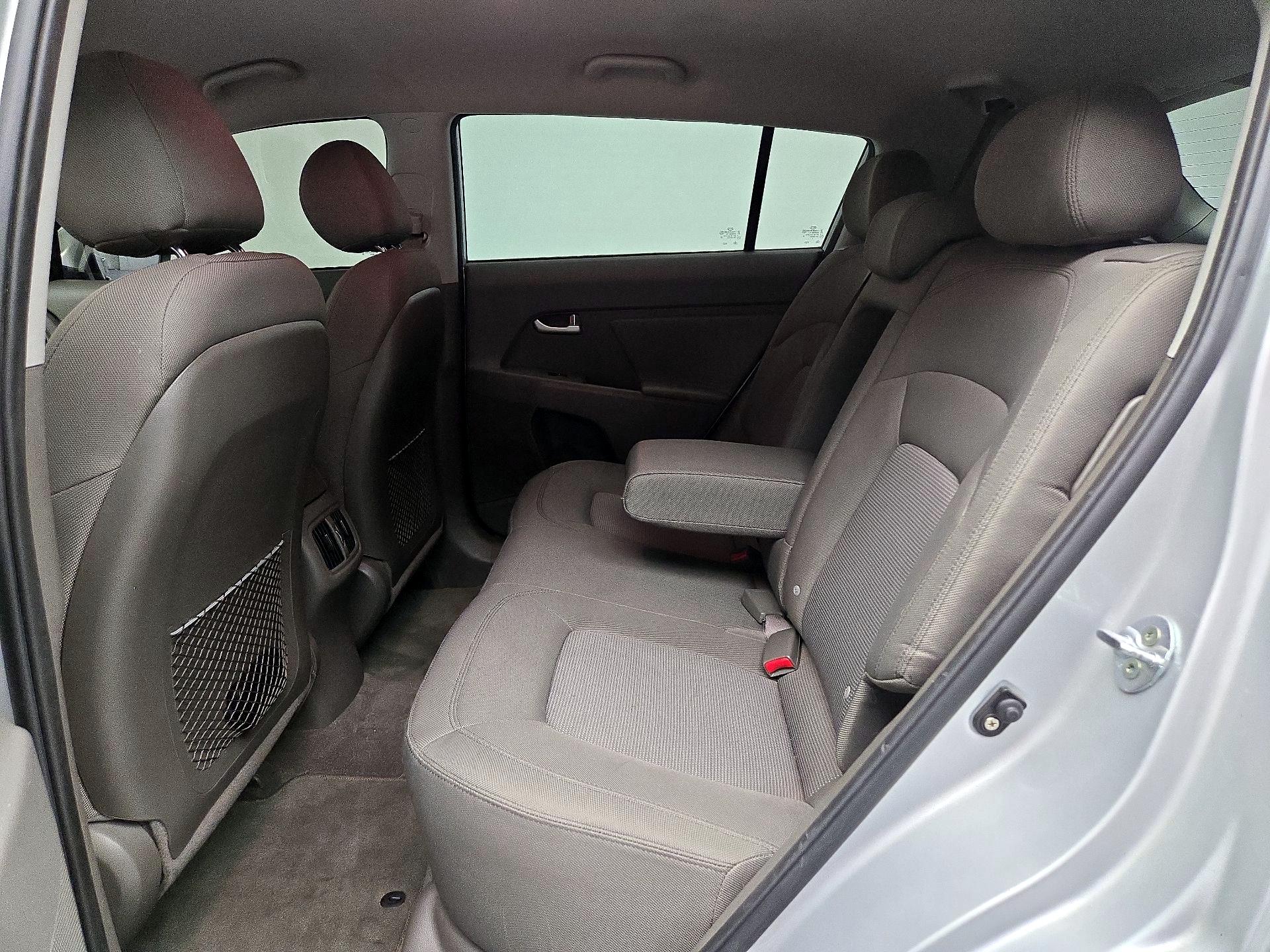 Thumbnail: 2015 Kia Sportage - 18