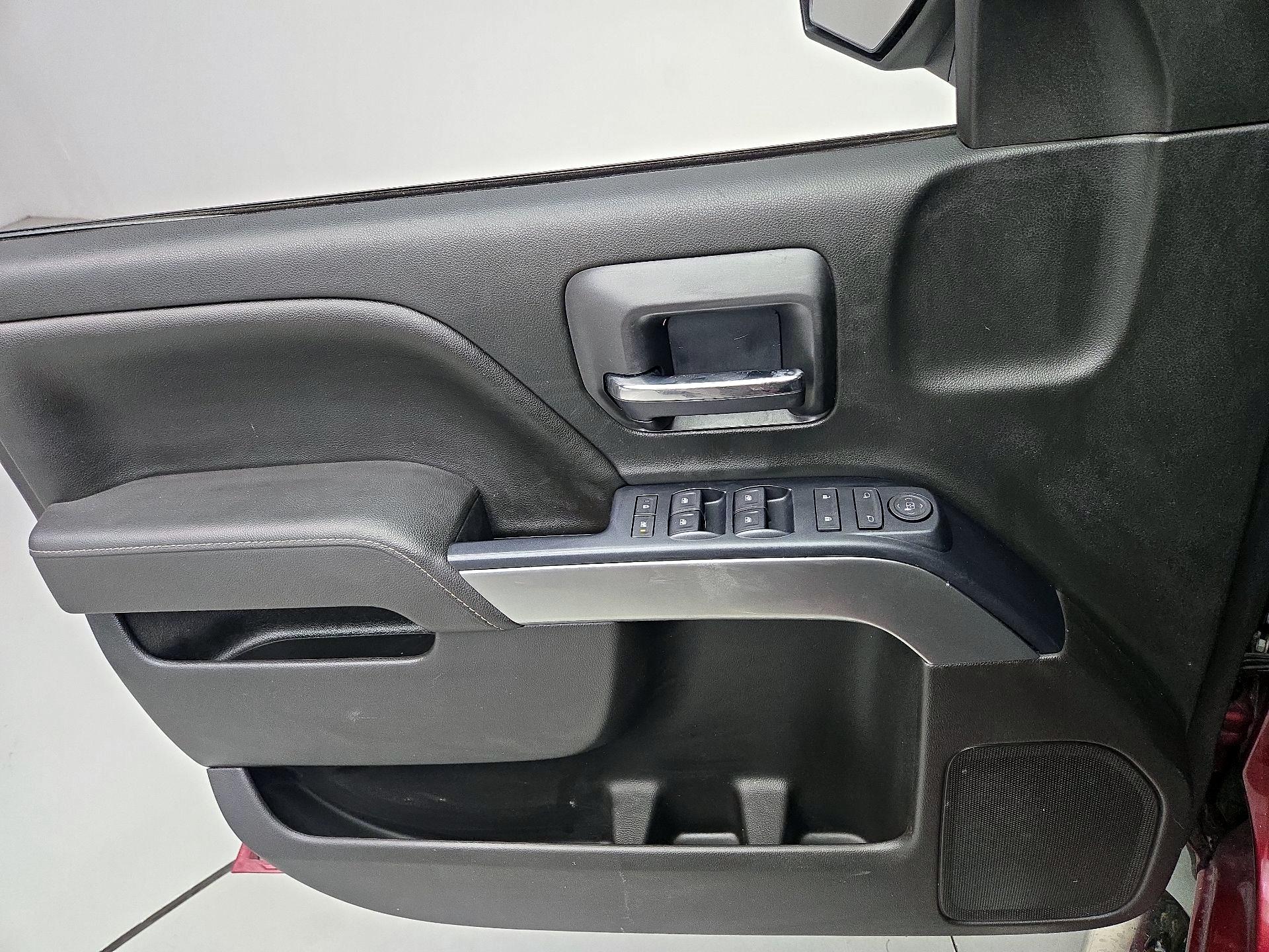 Thumbnail: 2017 Chevrolet Silverado 1500 - 12