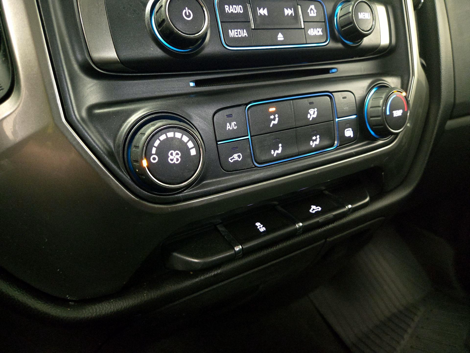 Thumbnail: 2017 Chevrolet Silverado 1500 - 16