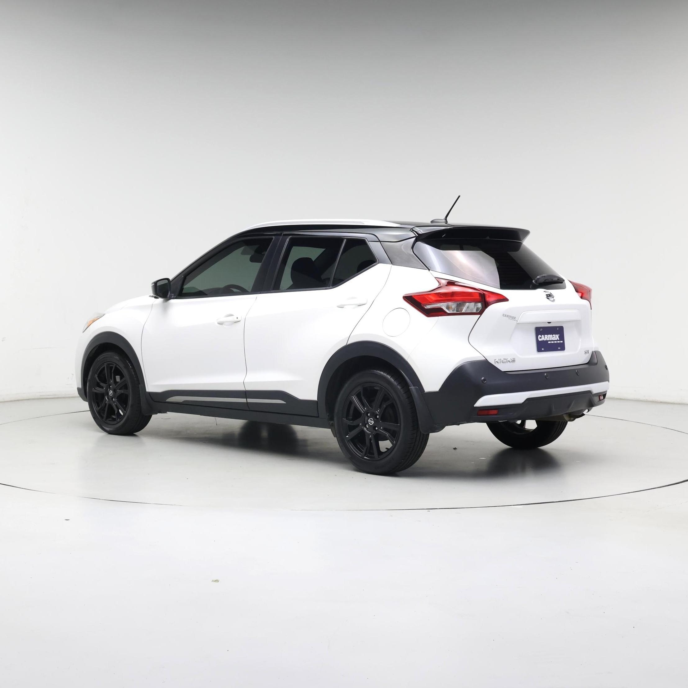 Thumbnail: 2020 Nissan Kicks - 2