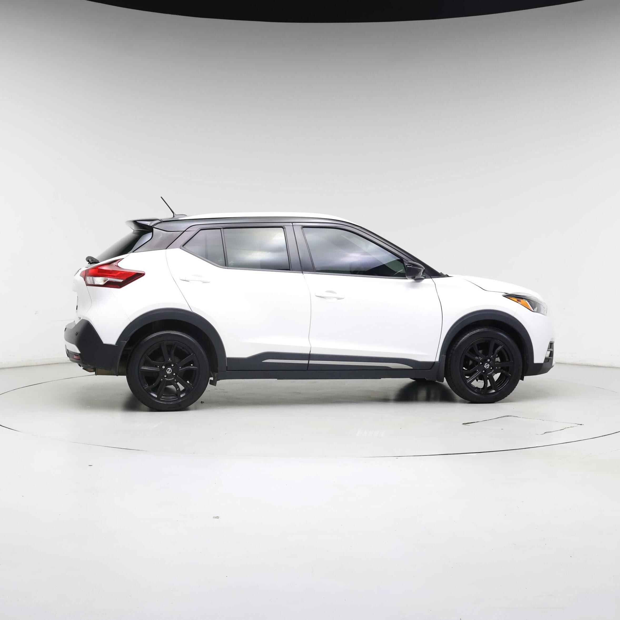 Thumbnail: 2020 Nissan Kicks - 7