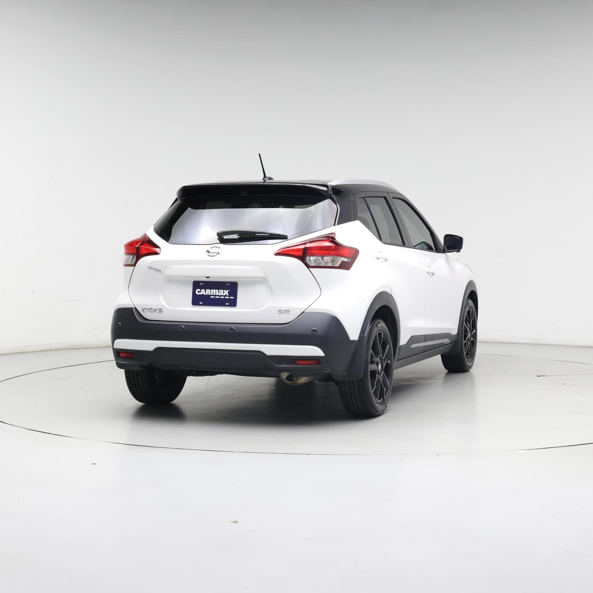 Thumbnail: 2020 Nissan Kicks - 8