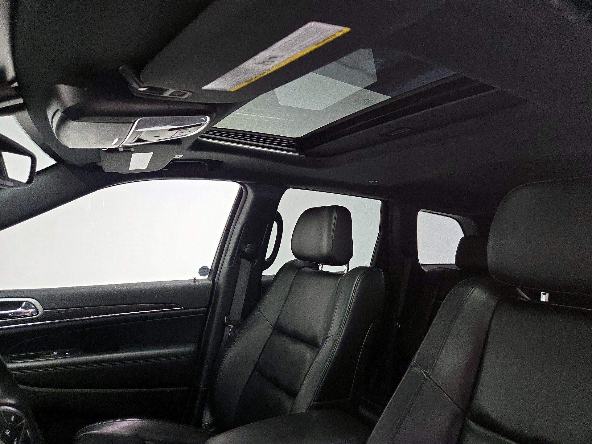 Thumbnail: 2022 Jeep Grand Cherokee - 20