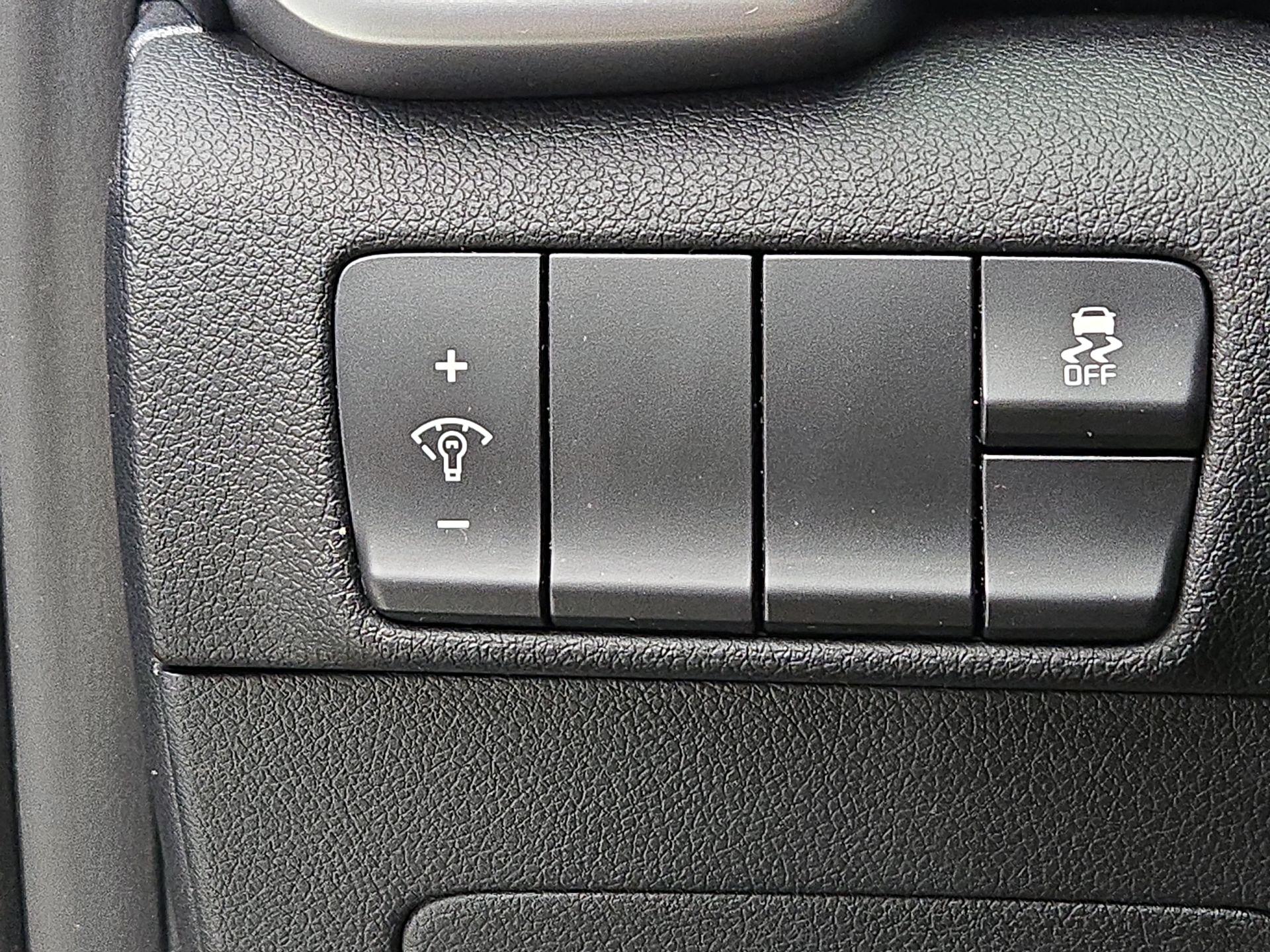 Thumbnail: 2017 Kia Sportage - 13