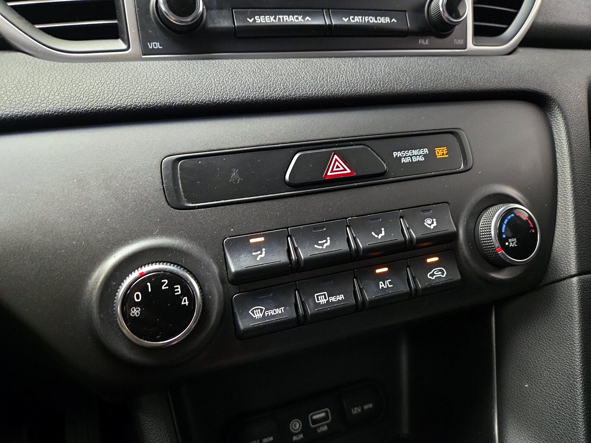 Thumbnail: 2017 Kia Sportage - 16