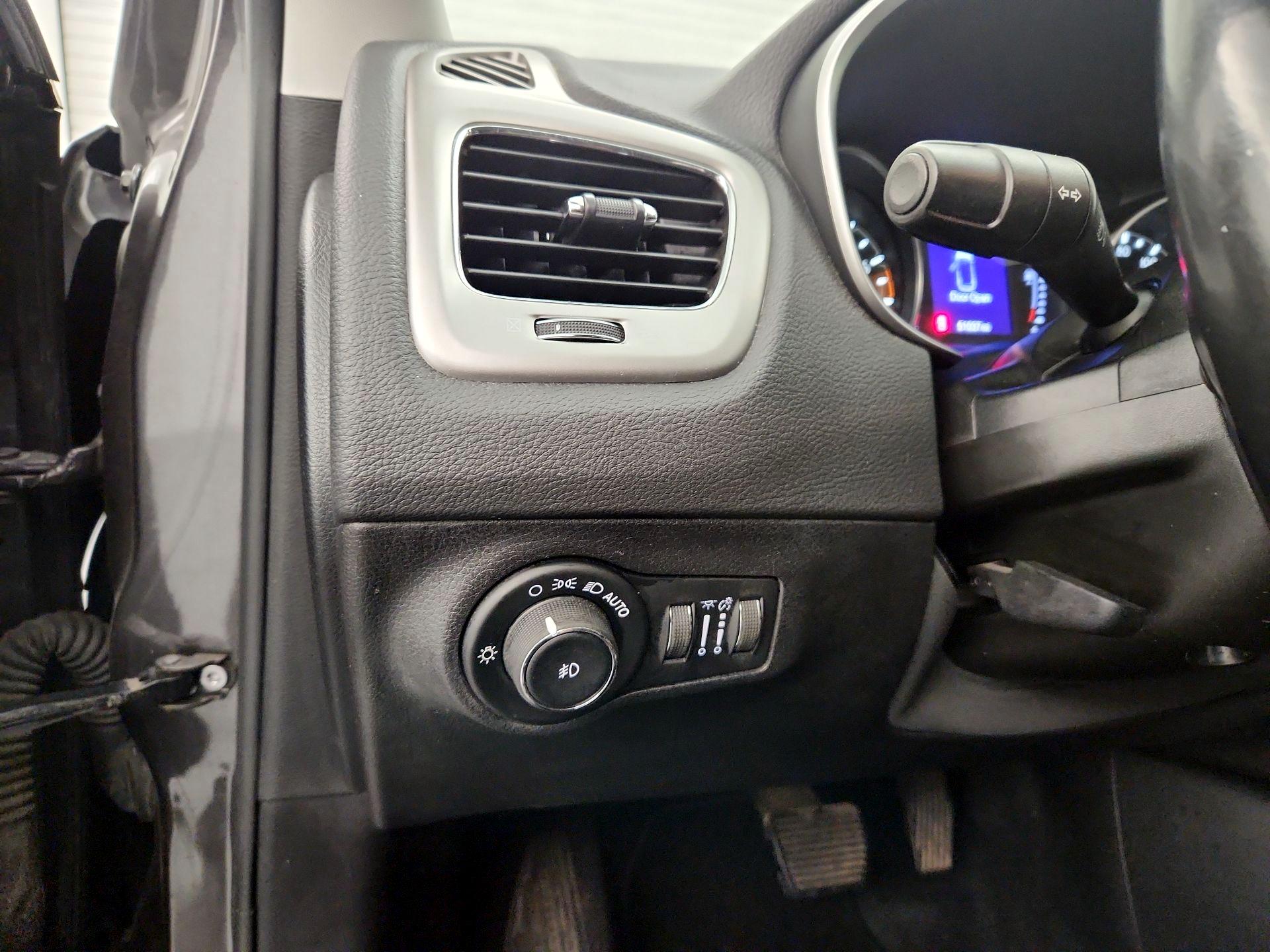 Thumbnail: 2019 Jeep Compass - 13