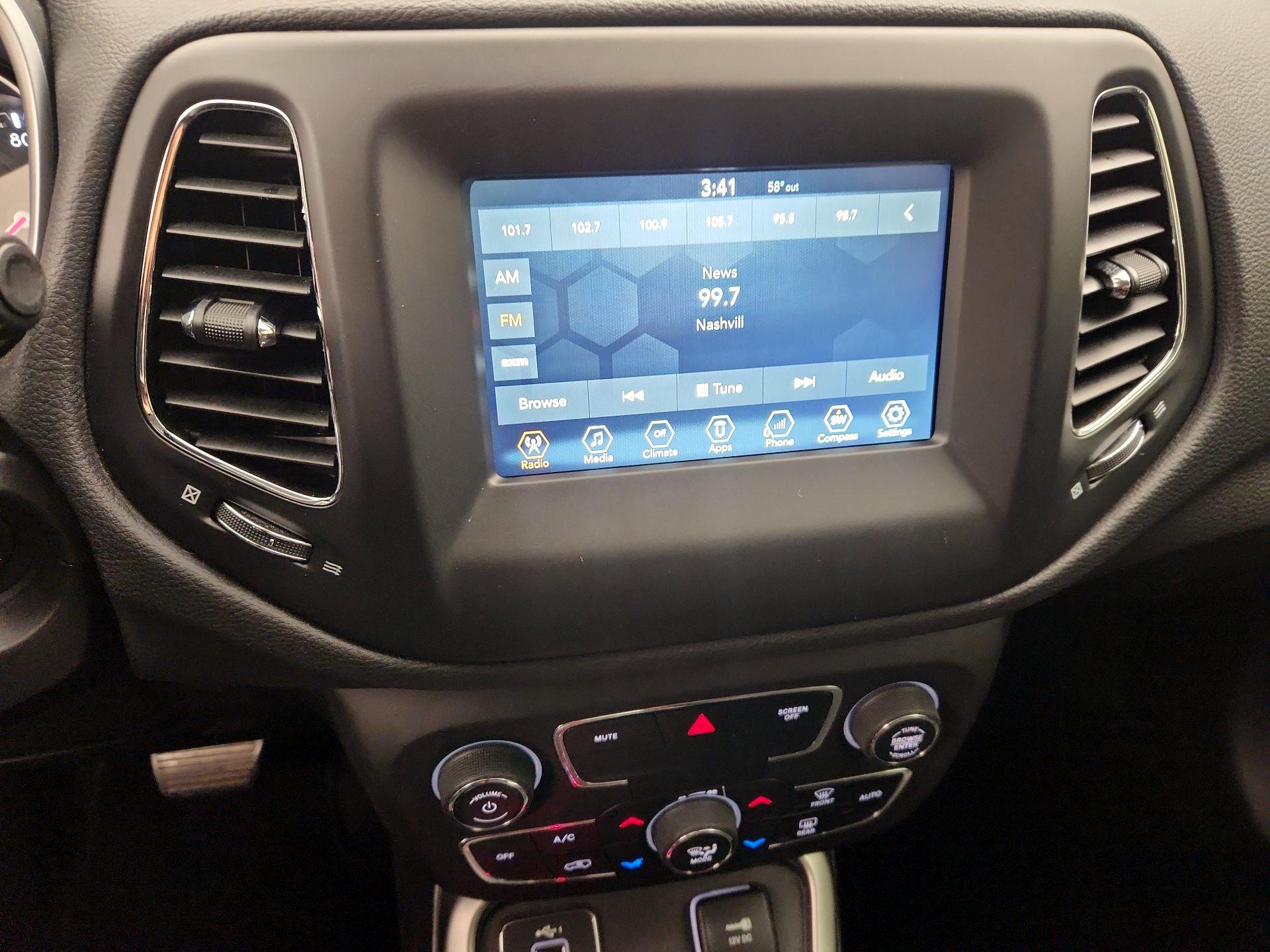 Thumbnail: 2019 Jeep Compass - 15