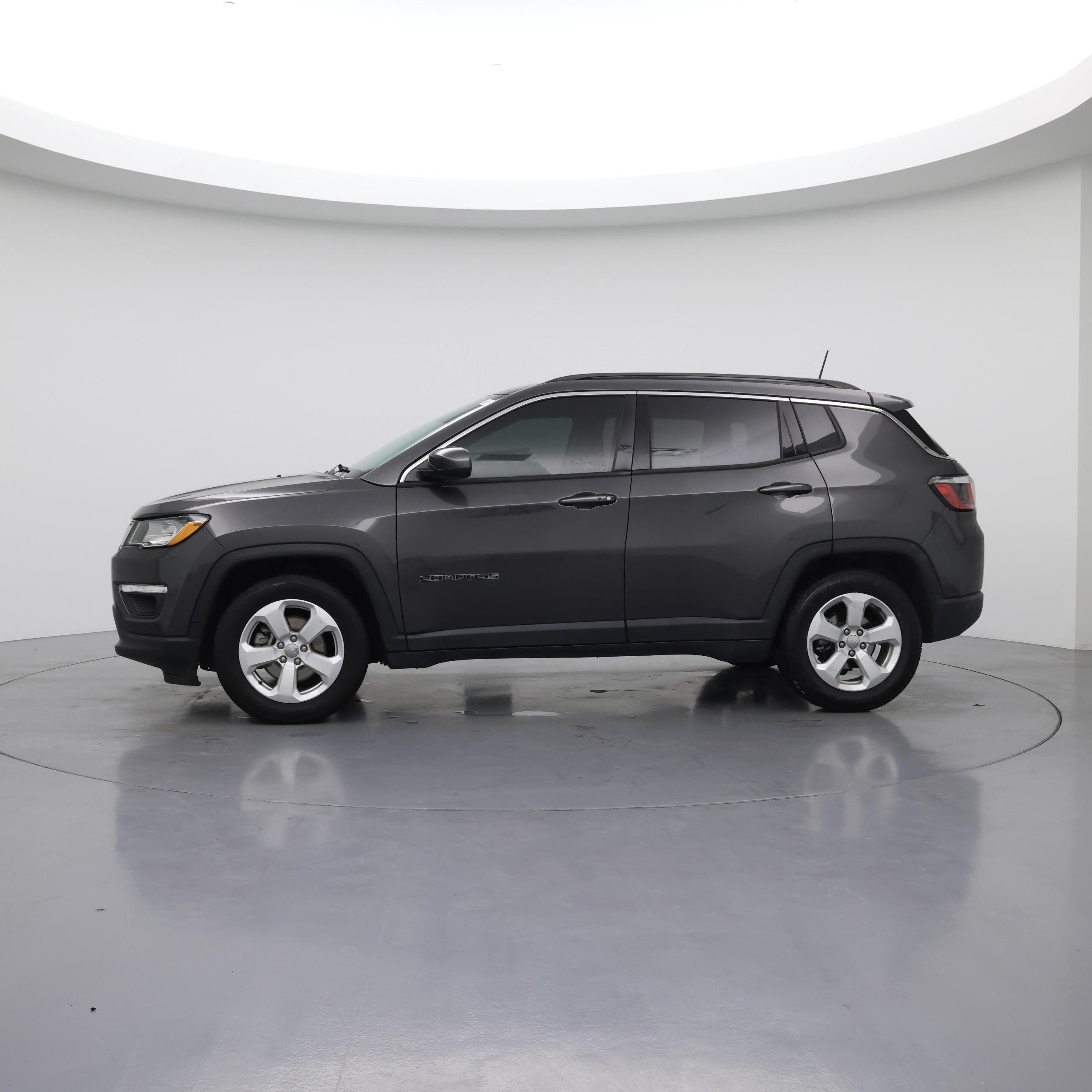 Thumbnail: 2019 Jeep Compass - 3
